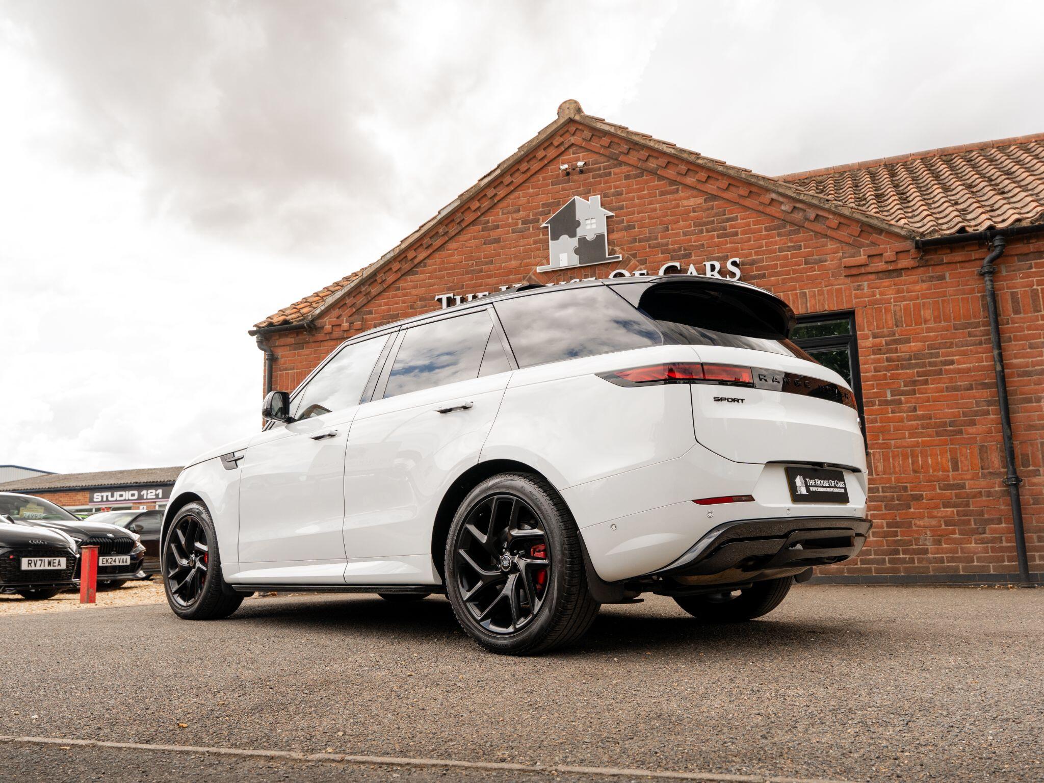 Land Rover Range Rover Sport view 12