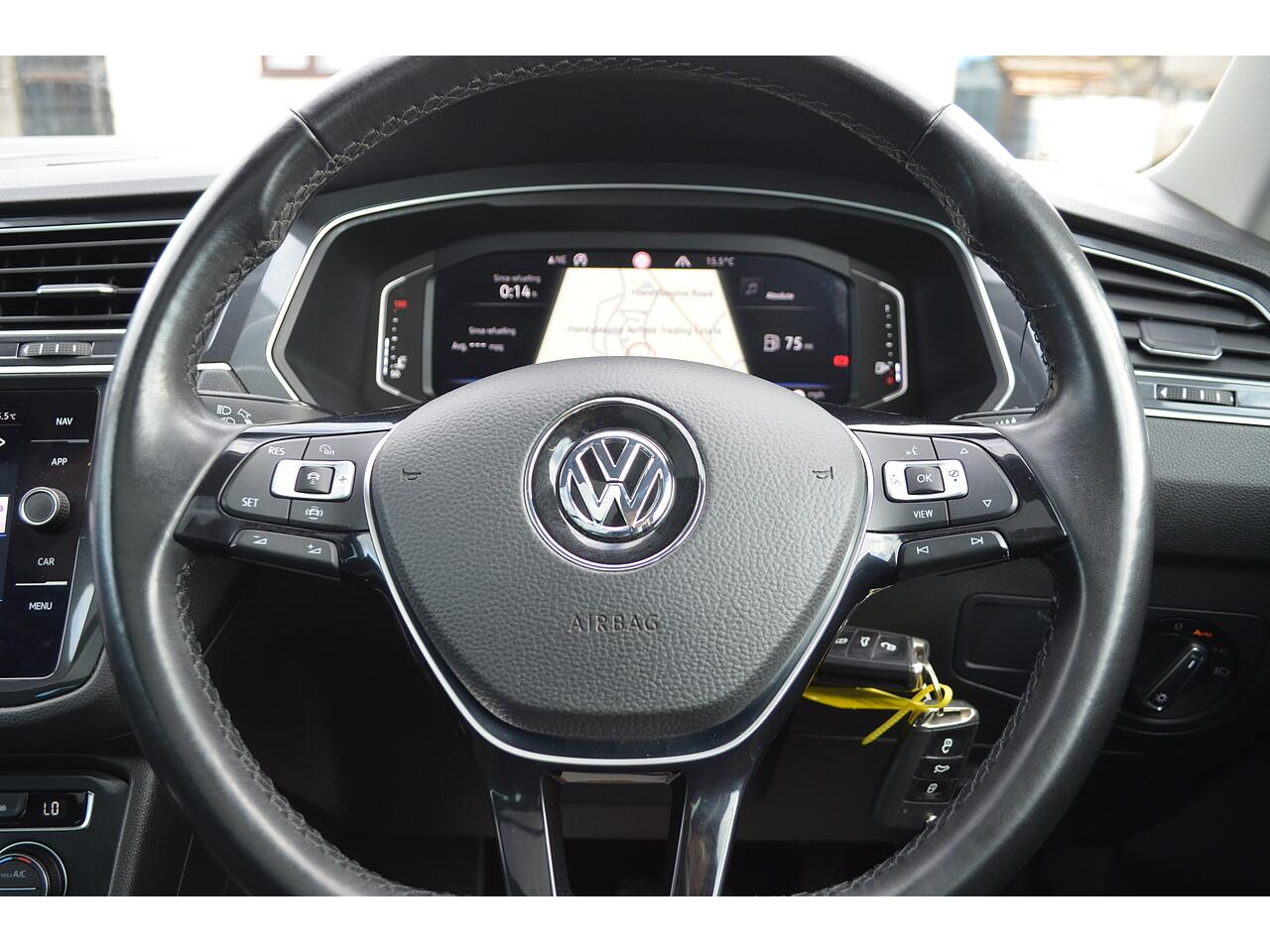 Volkswagen Tiguan view 15
