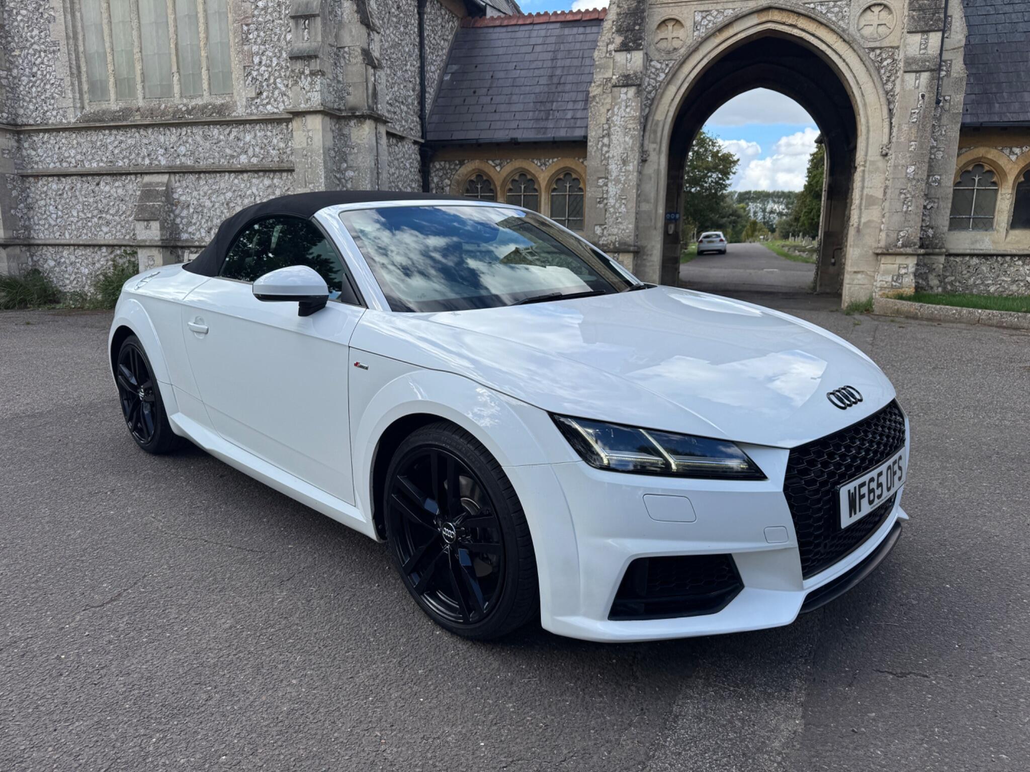 Audi TT view 2