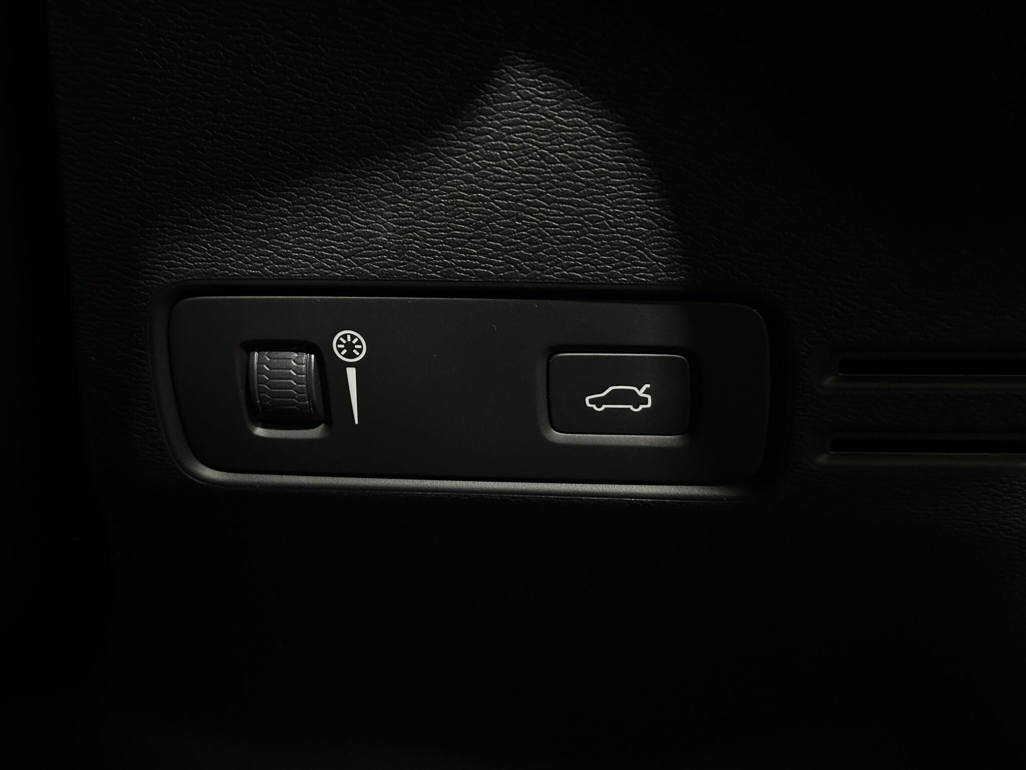 Volvo XC40 view 18