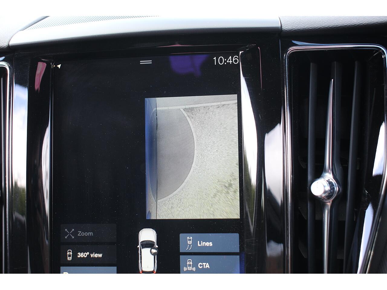Volvo XC60 view 23