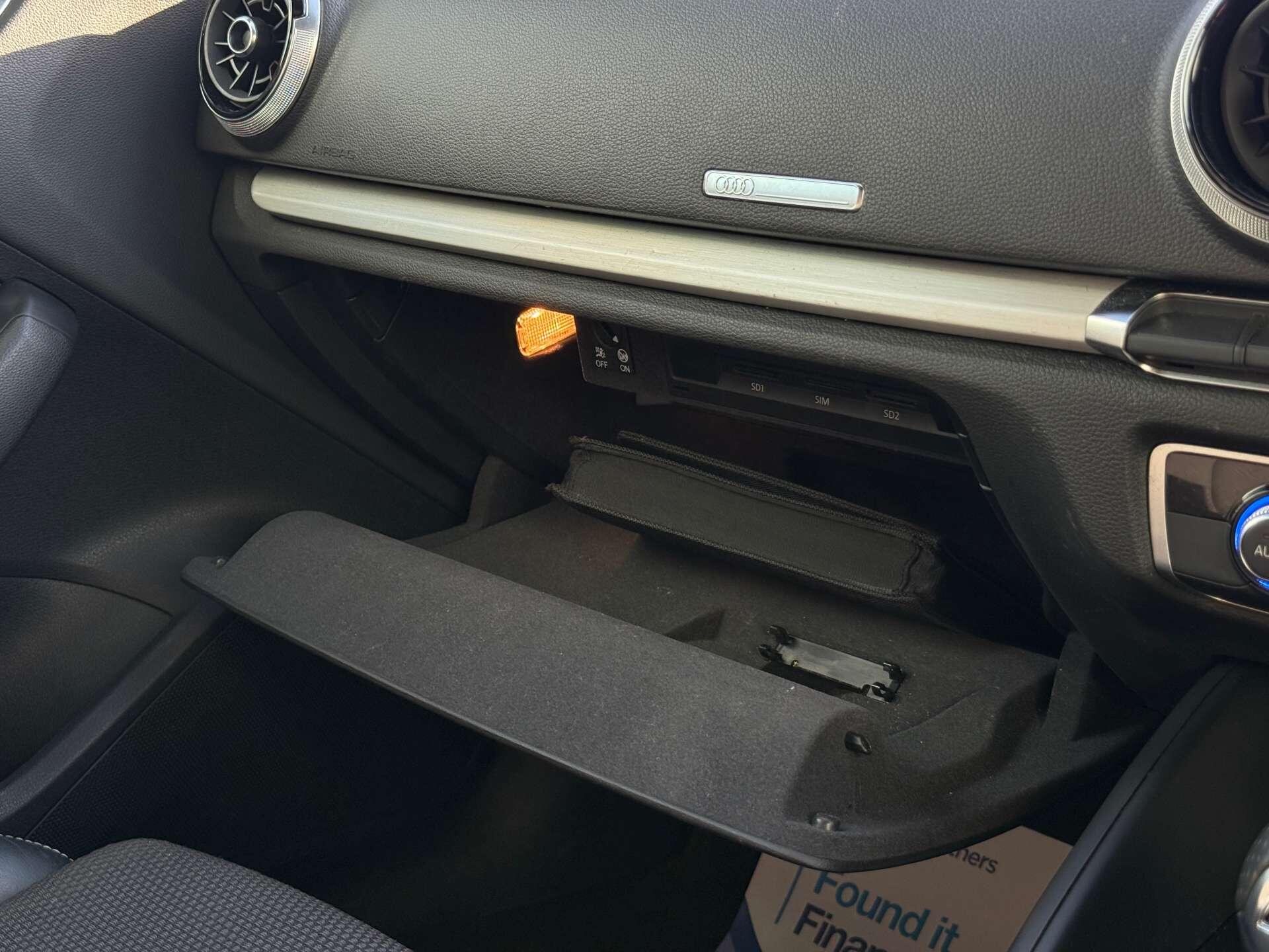Audi A3 view 64