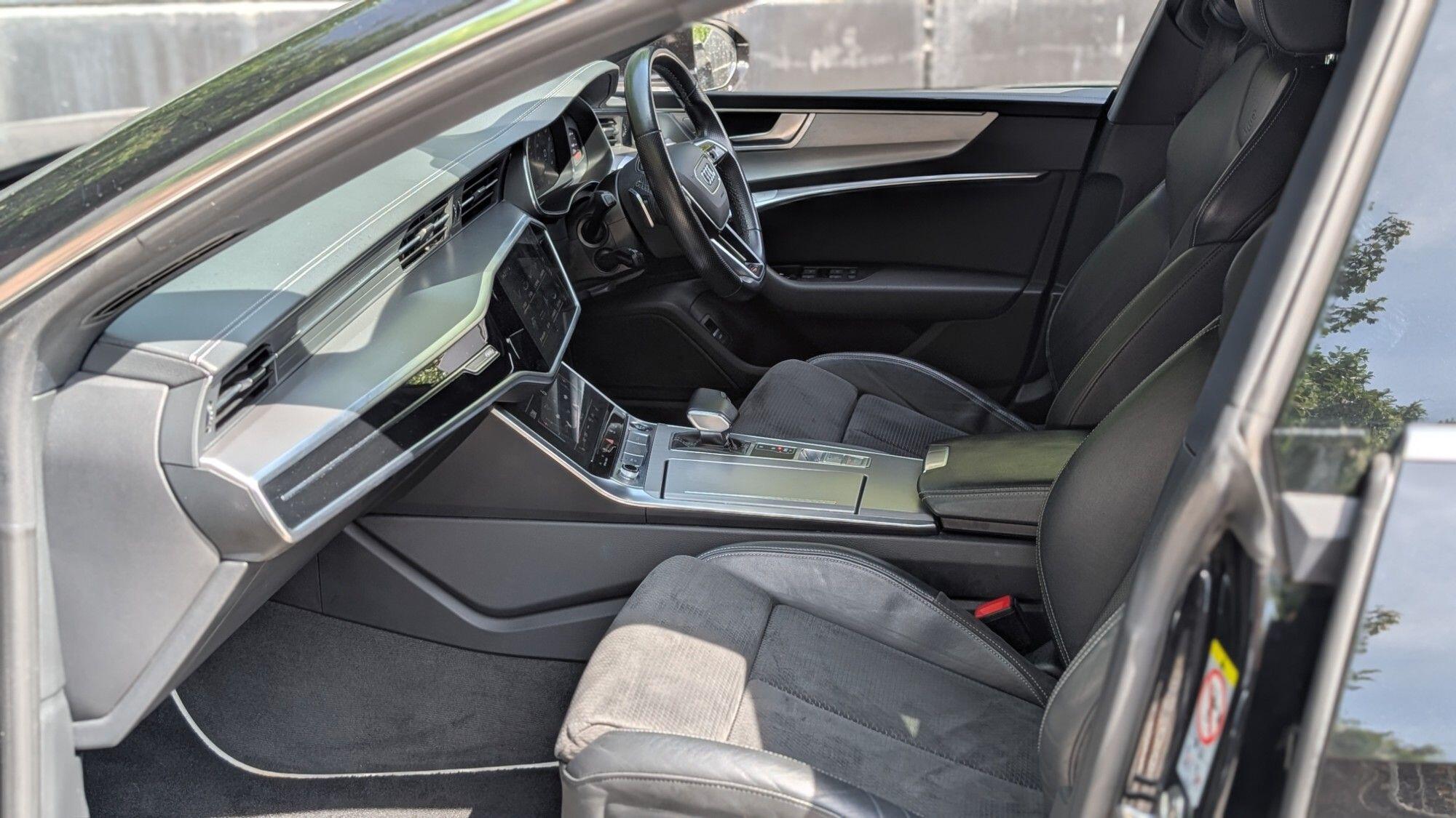 Audi A7 view 12