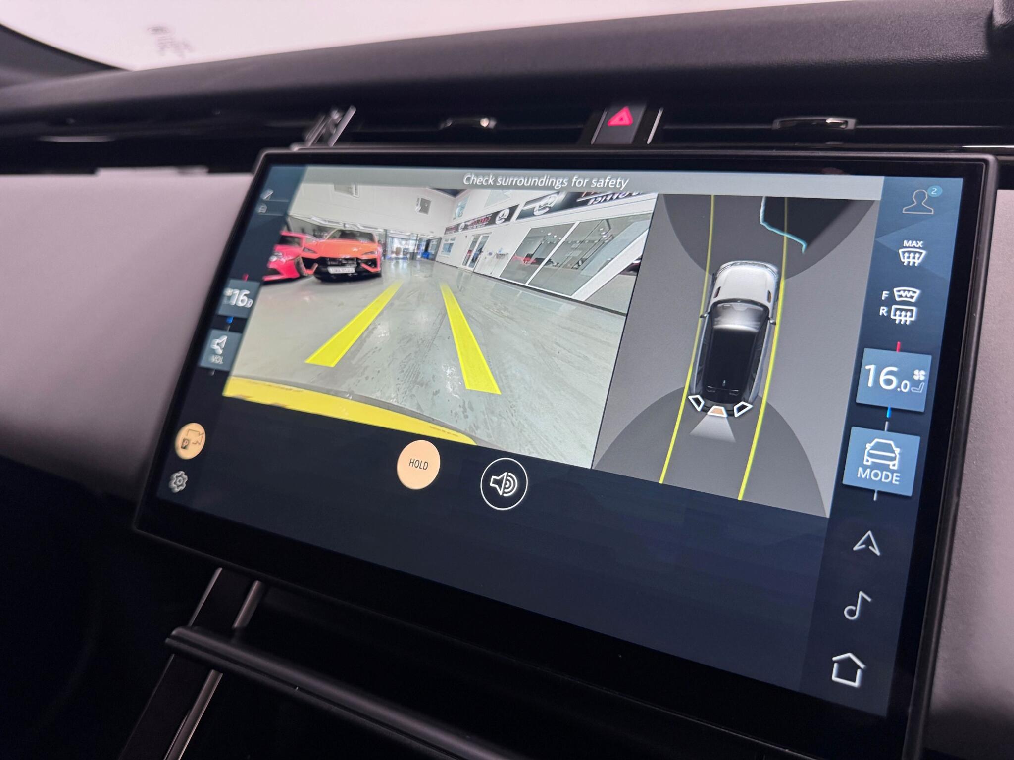 Land Rover Range Rover Velar view 40