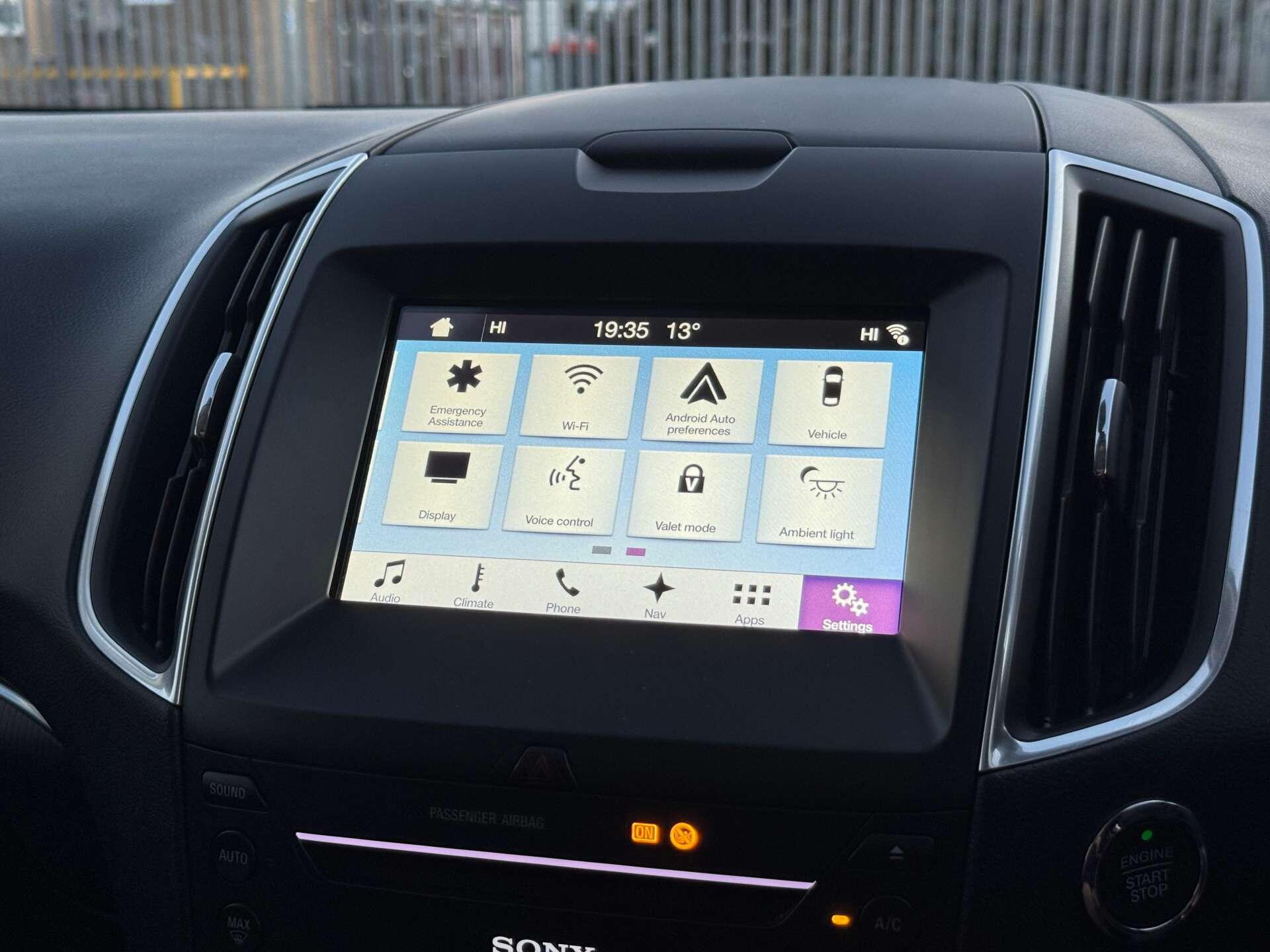 Ford S-Max view 73