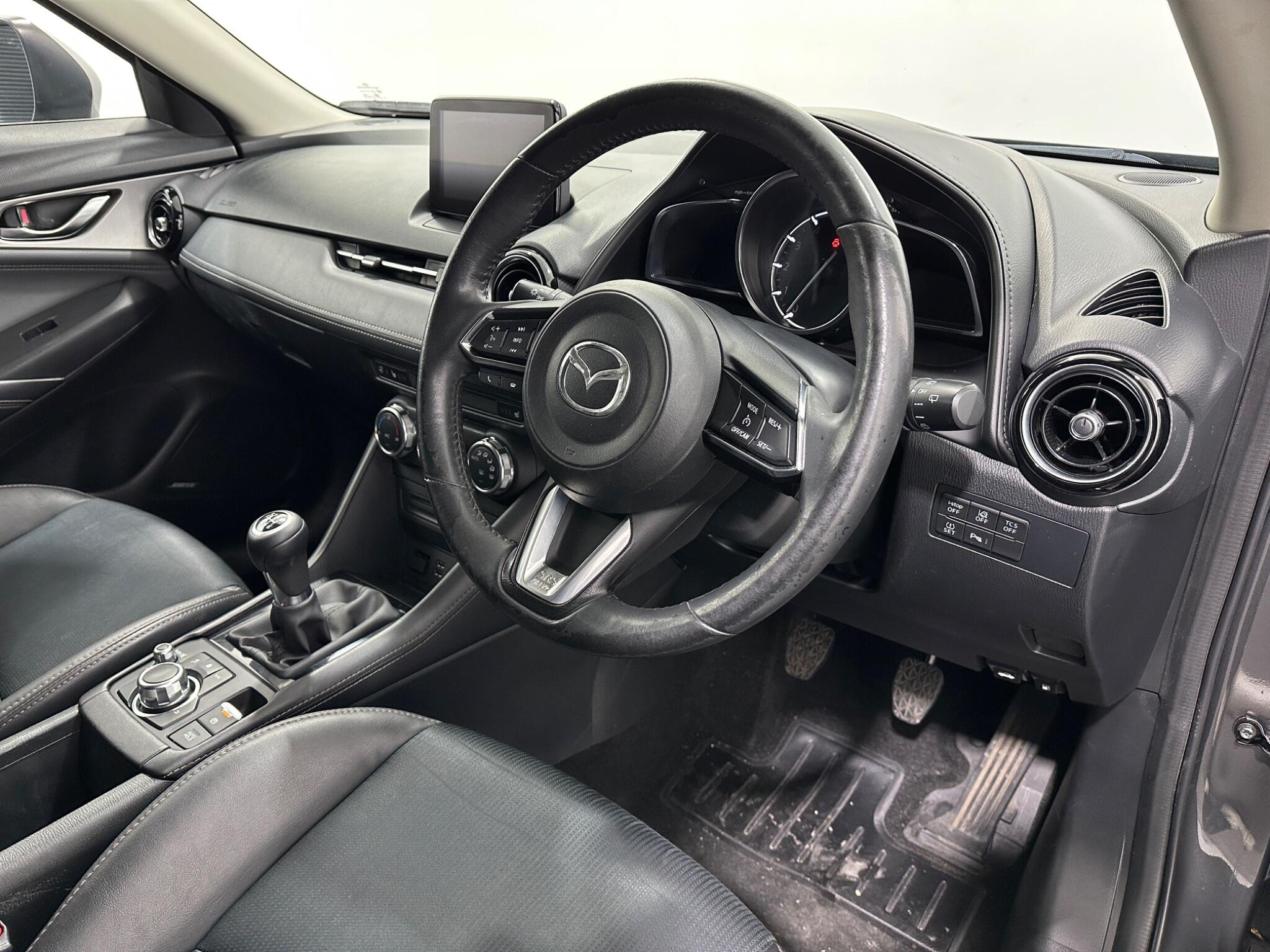 Mazda CX-3 view 11