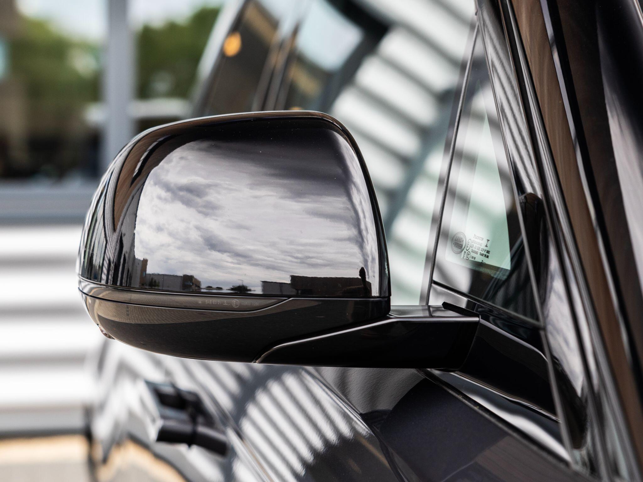 Land Rover Range Rover Sport view 14