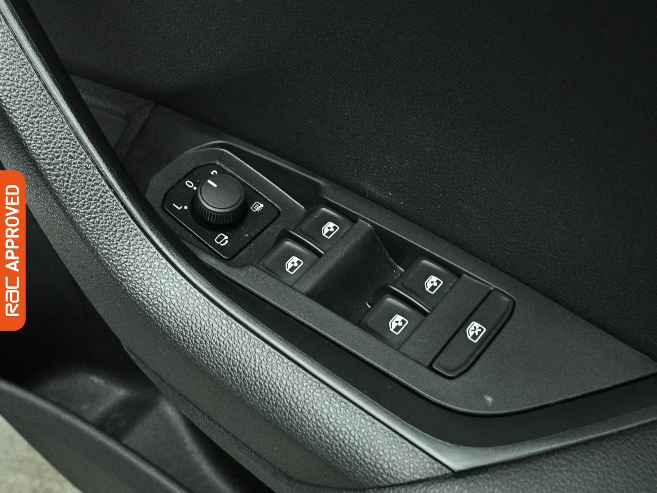 Skoda Karoq view 25