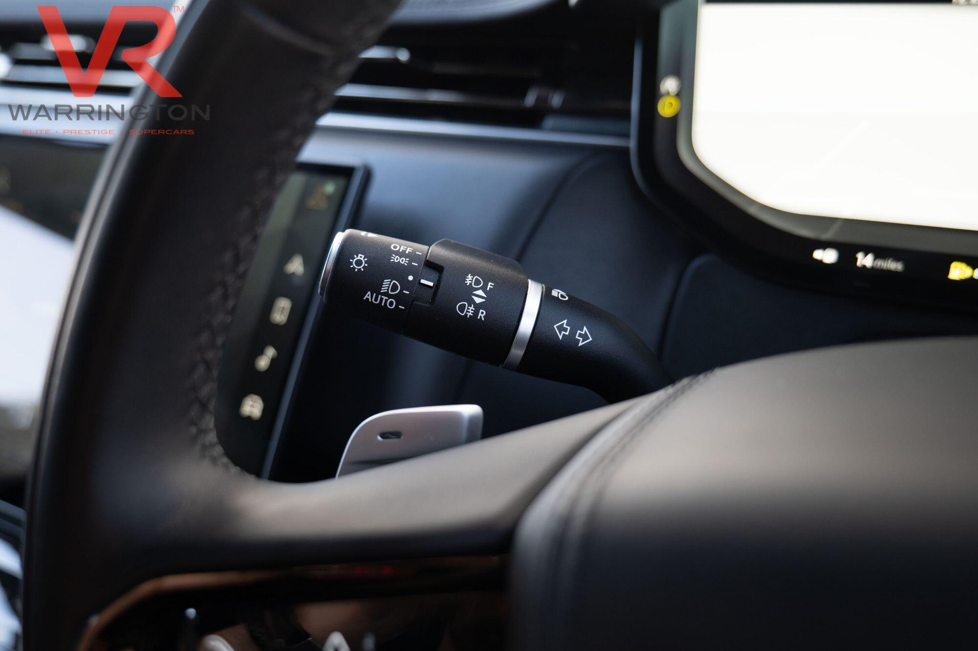 Land Rover Range Rover Sport view 11