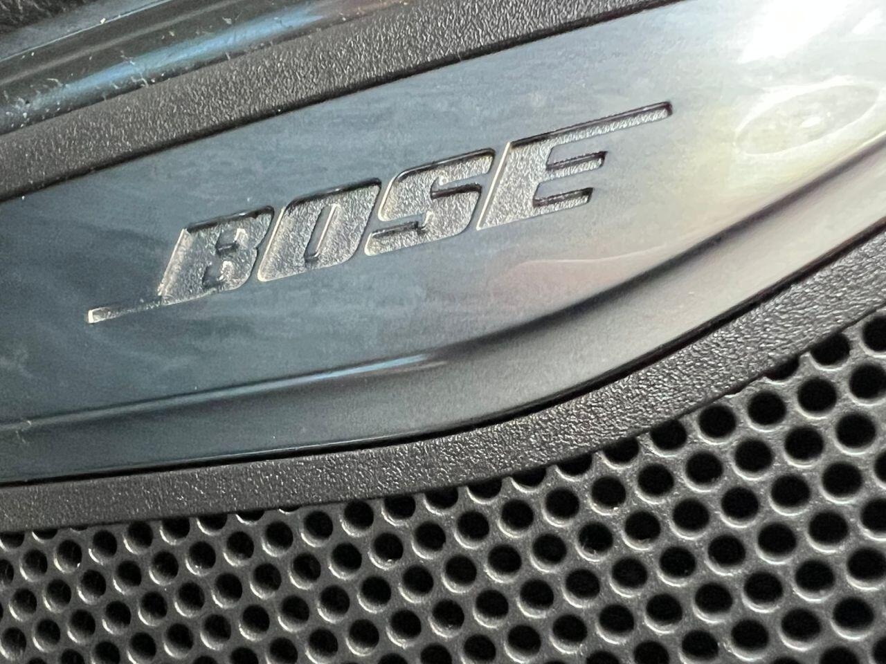 Audi Q3 view 22
