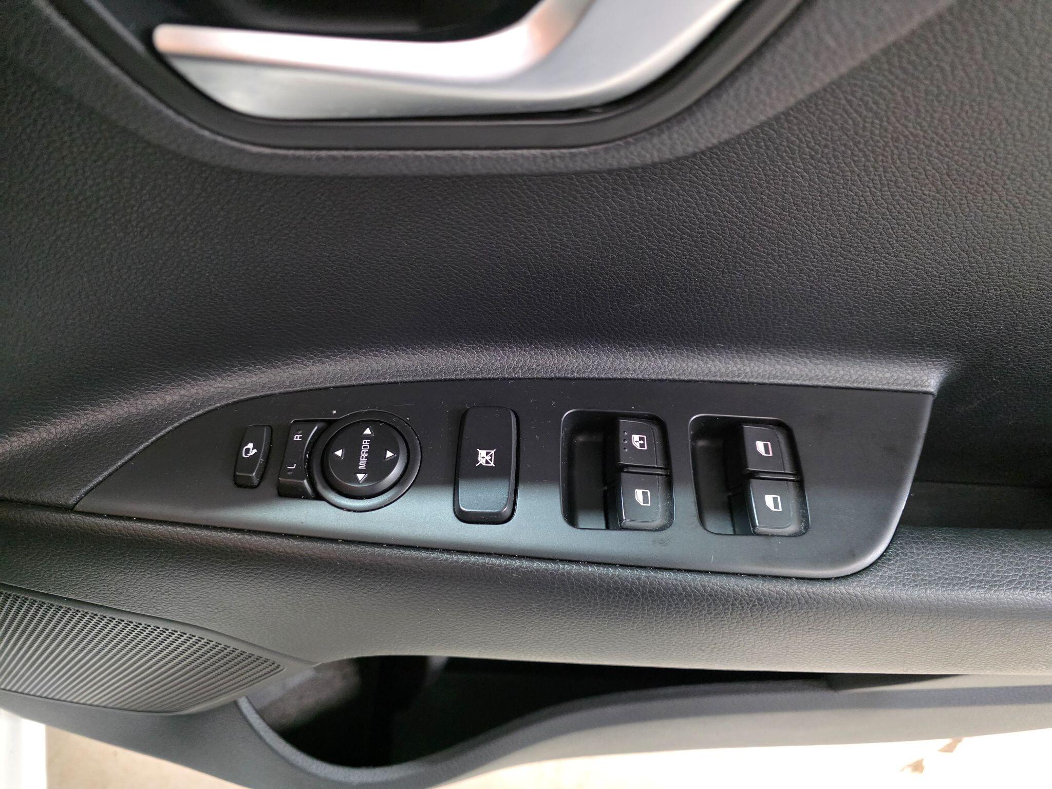 Kia Rio view 14
