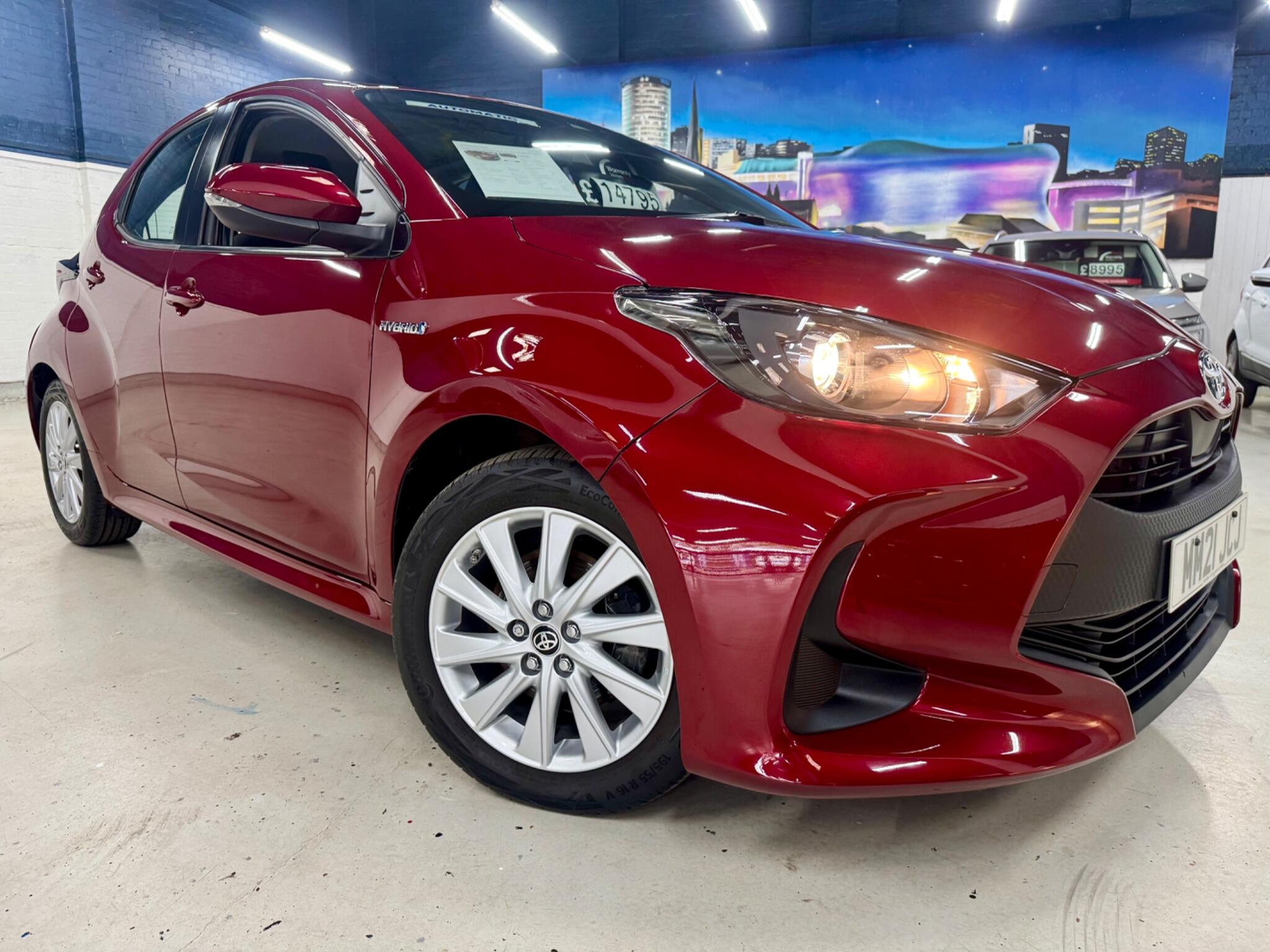 2021 Toyota Yaris in Red for sale