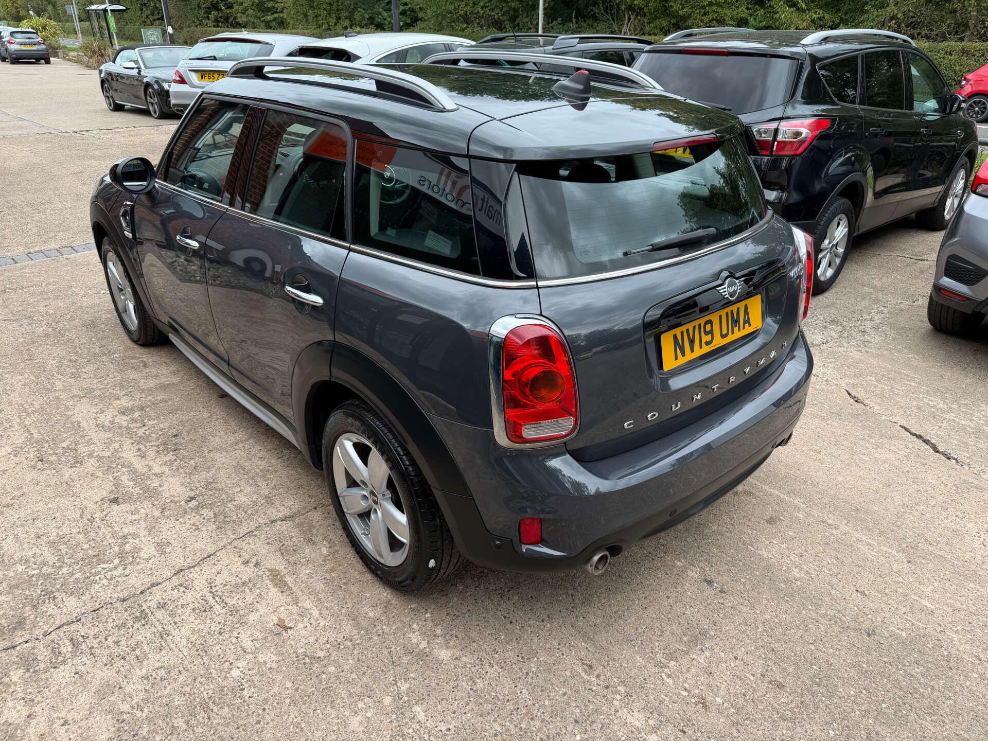 Mini Countryman view 13