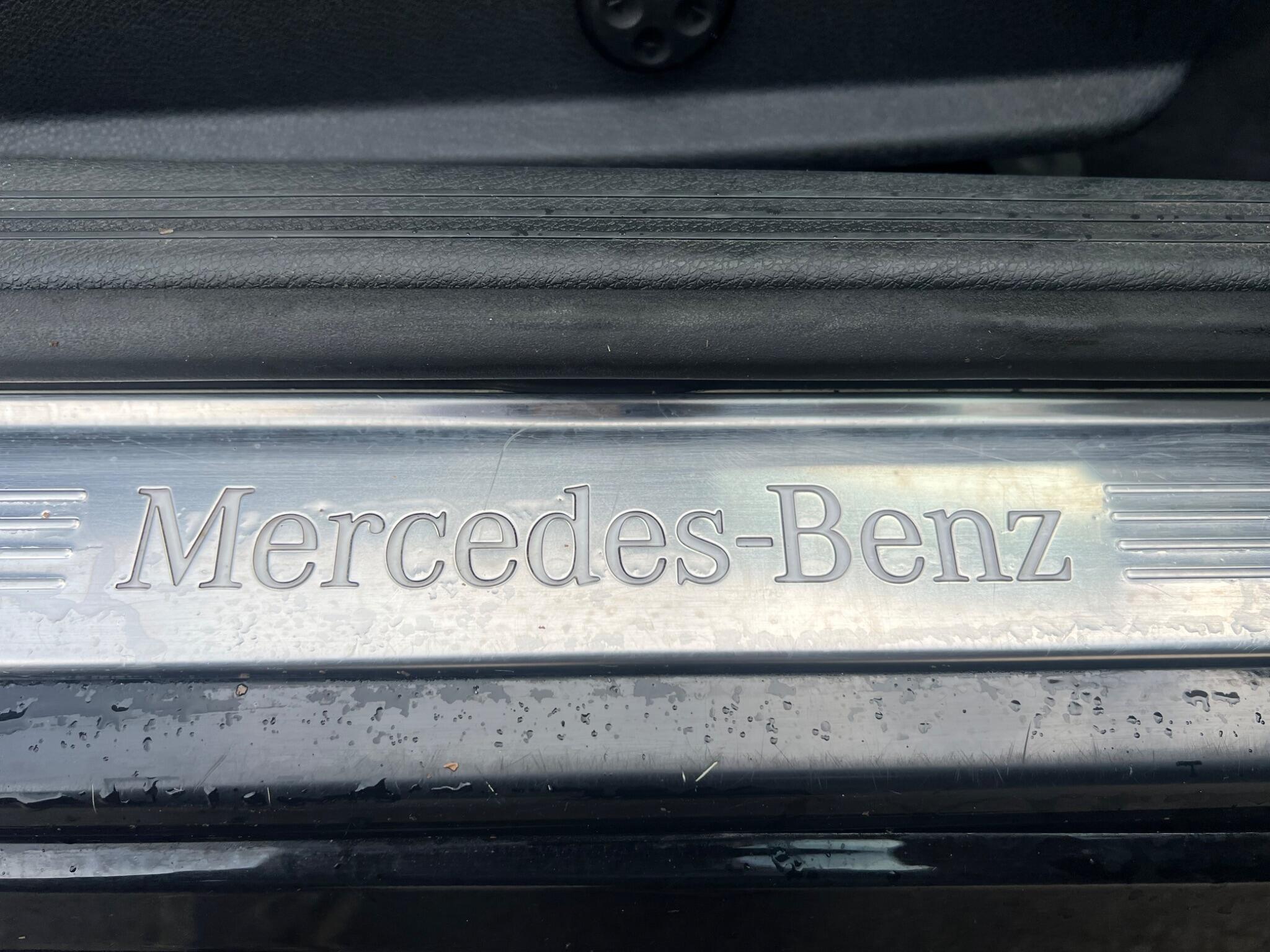 Mercedes-Benz C-Class view 25