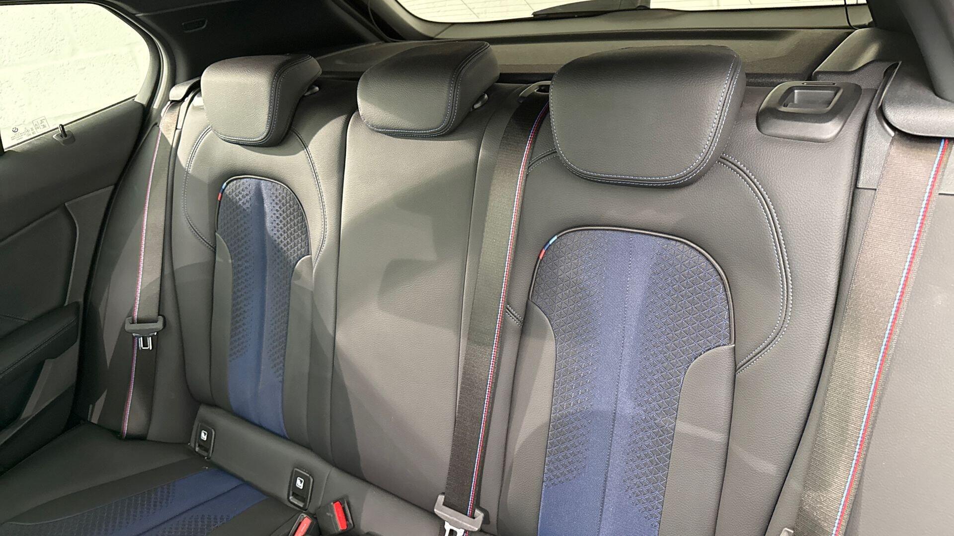BMW 1 Series view 12