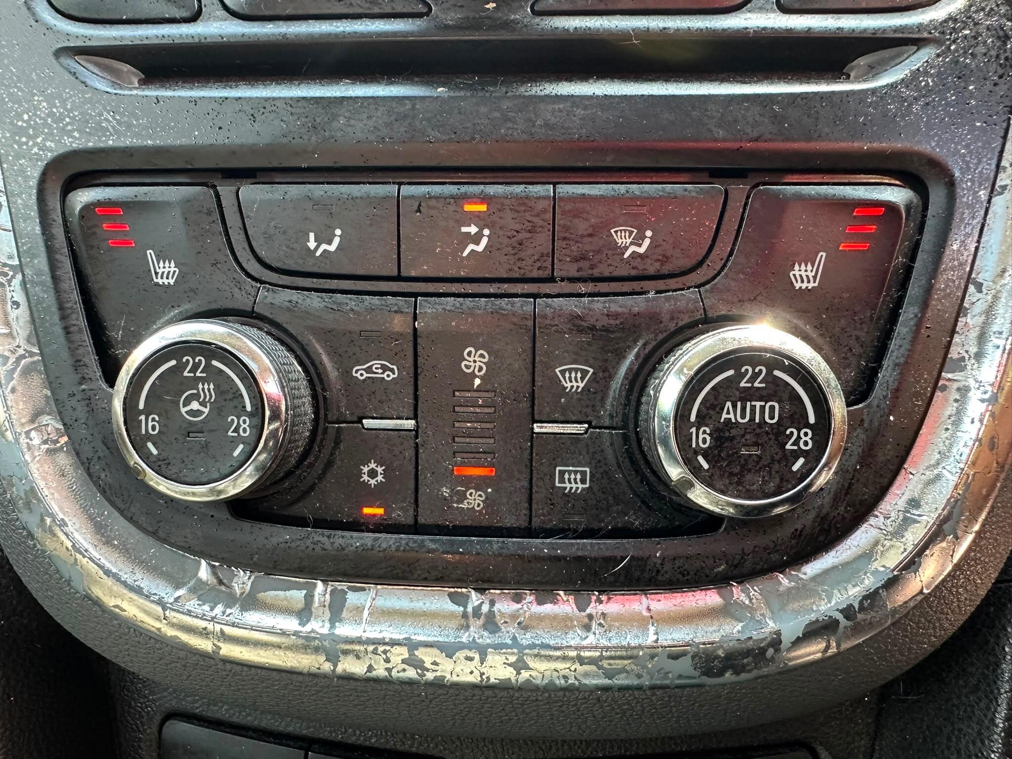 Vauxhall Mokka view 27