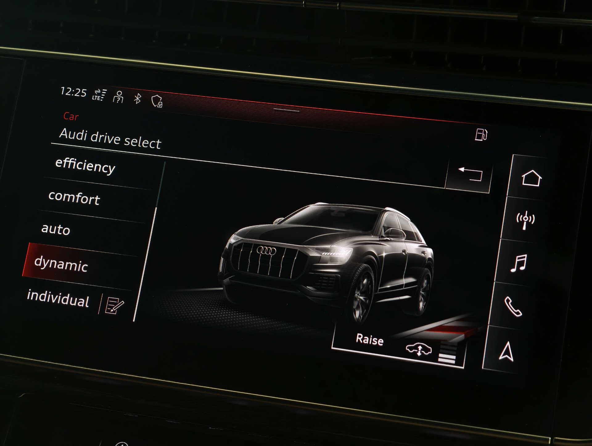 Audi SQ8 view 46