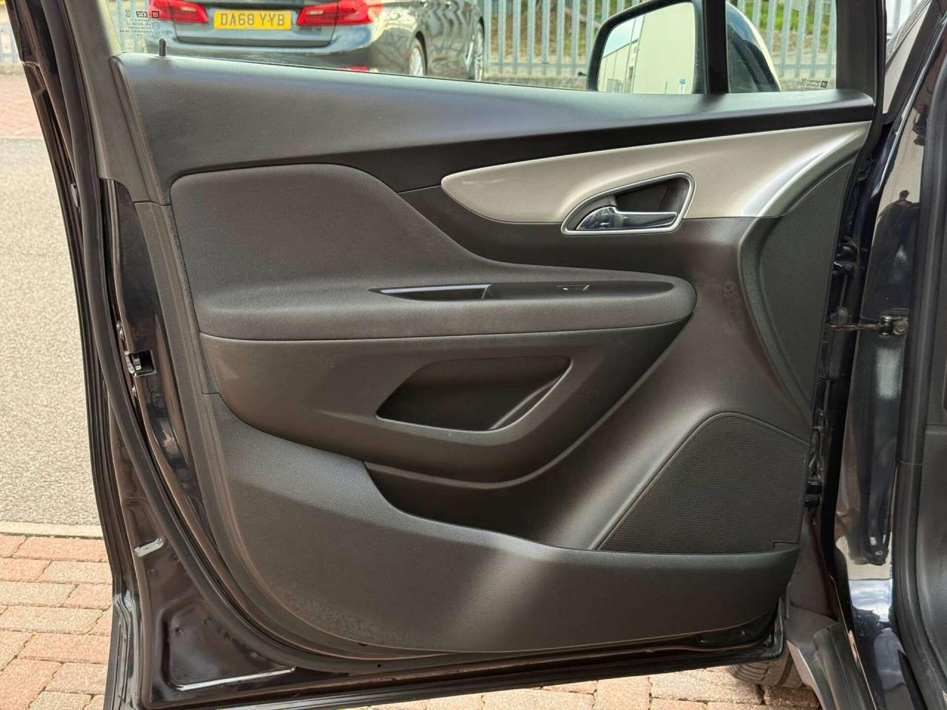Vauxhall Mokka view 38