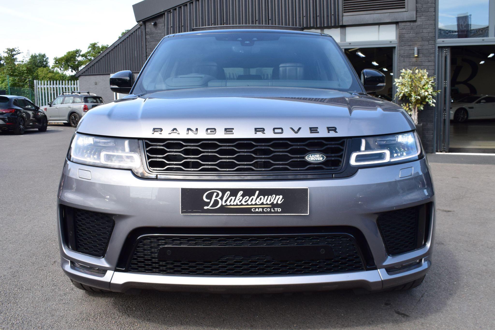 Land Rover Range Rover Sport view 2