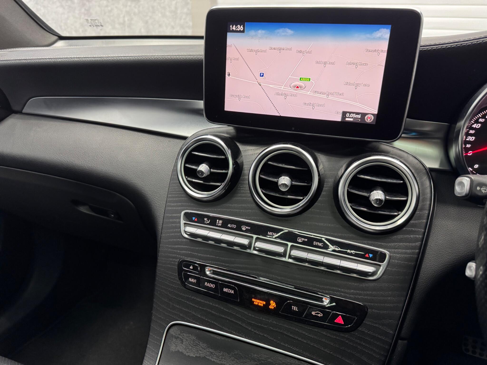 Mercedes-Benz GLC view 10