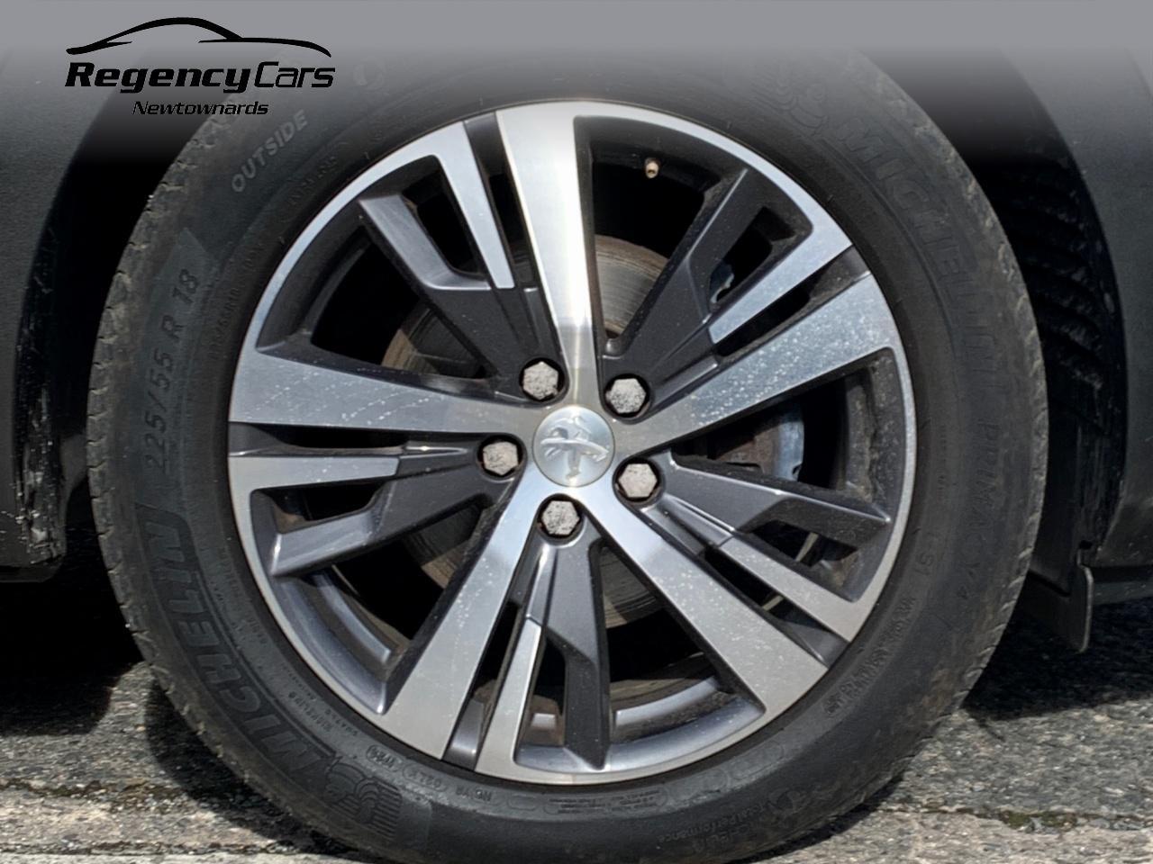Peugeot 3008 view 4