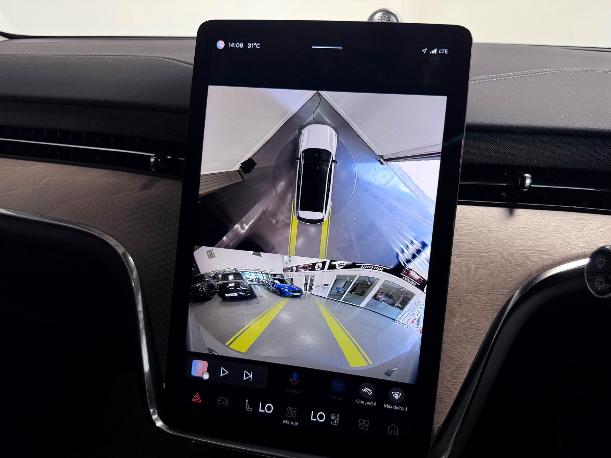 Volvo Ex90 view 59