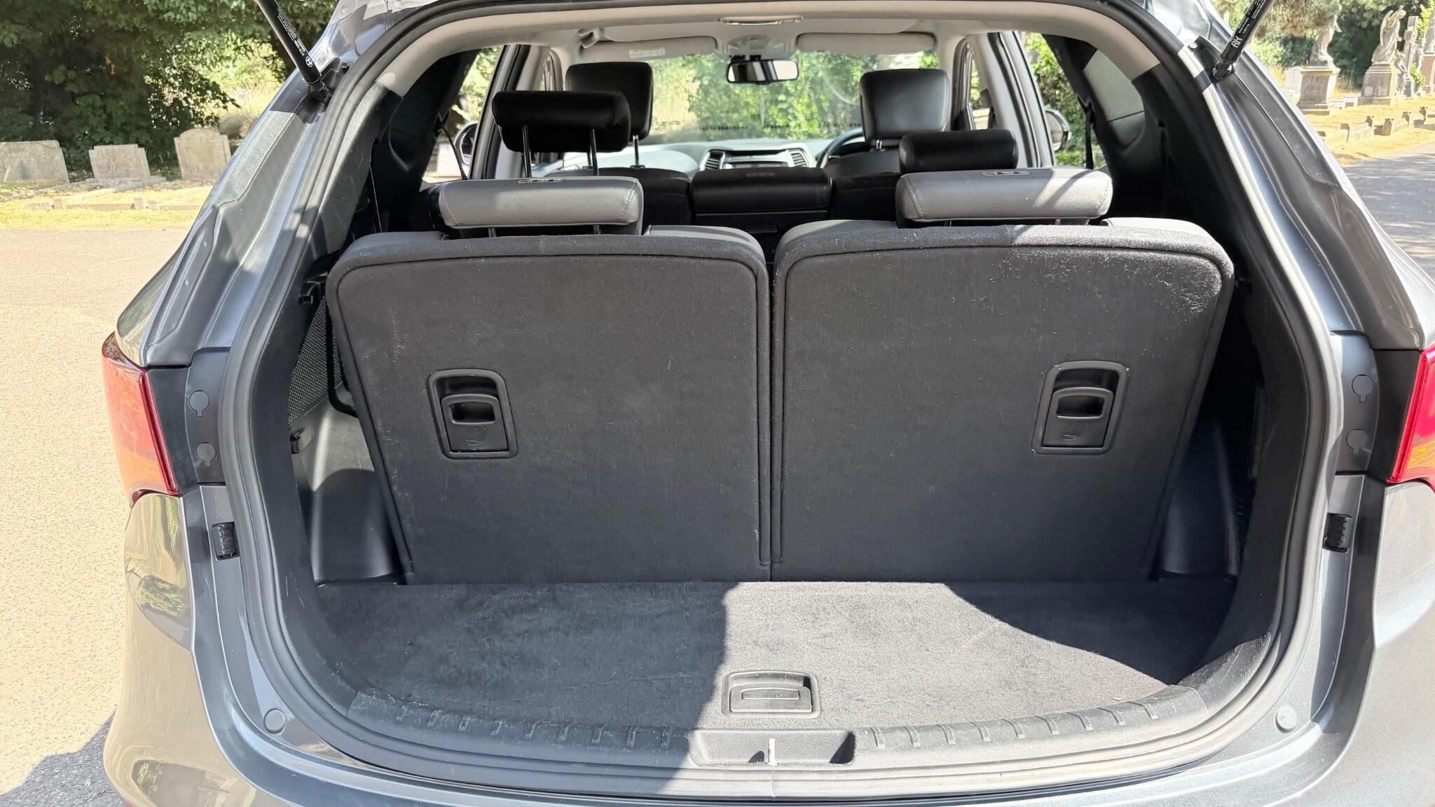 Hyundai Santa Fe view 55