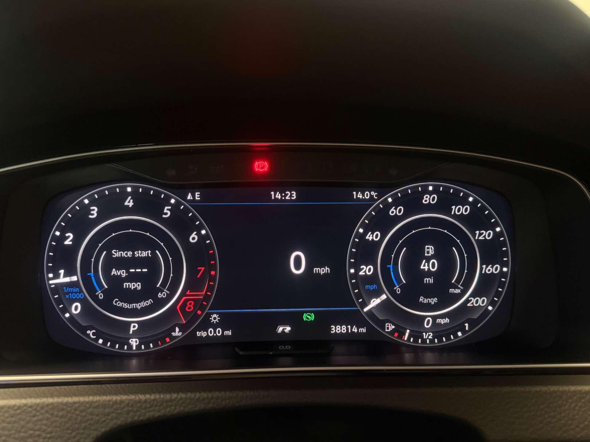Volkswagen Golf view 36