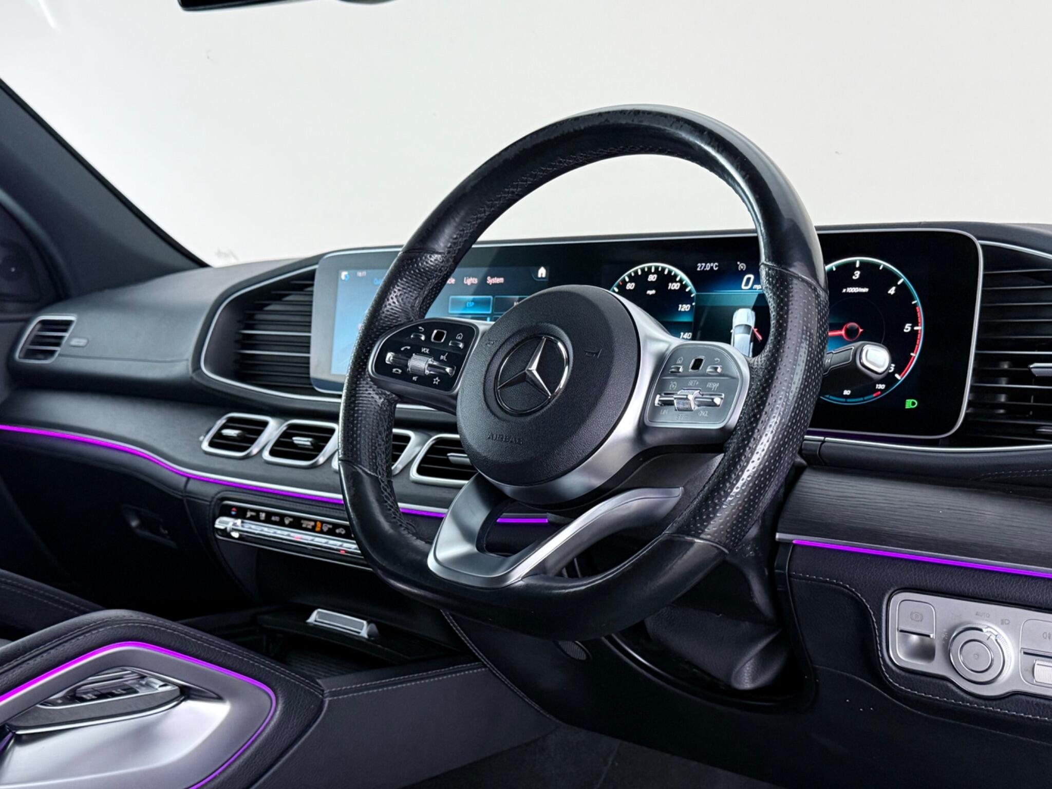 Mercedes-Benz Gle view 3