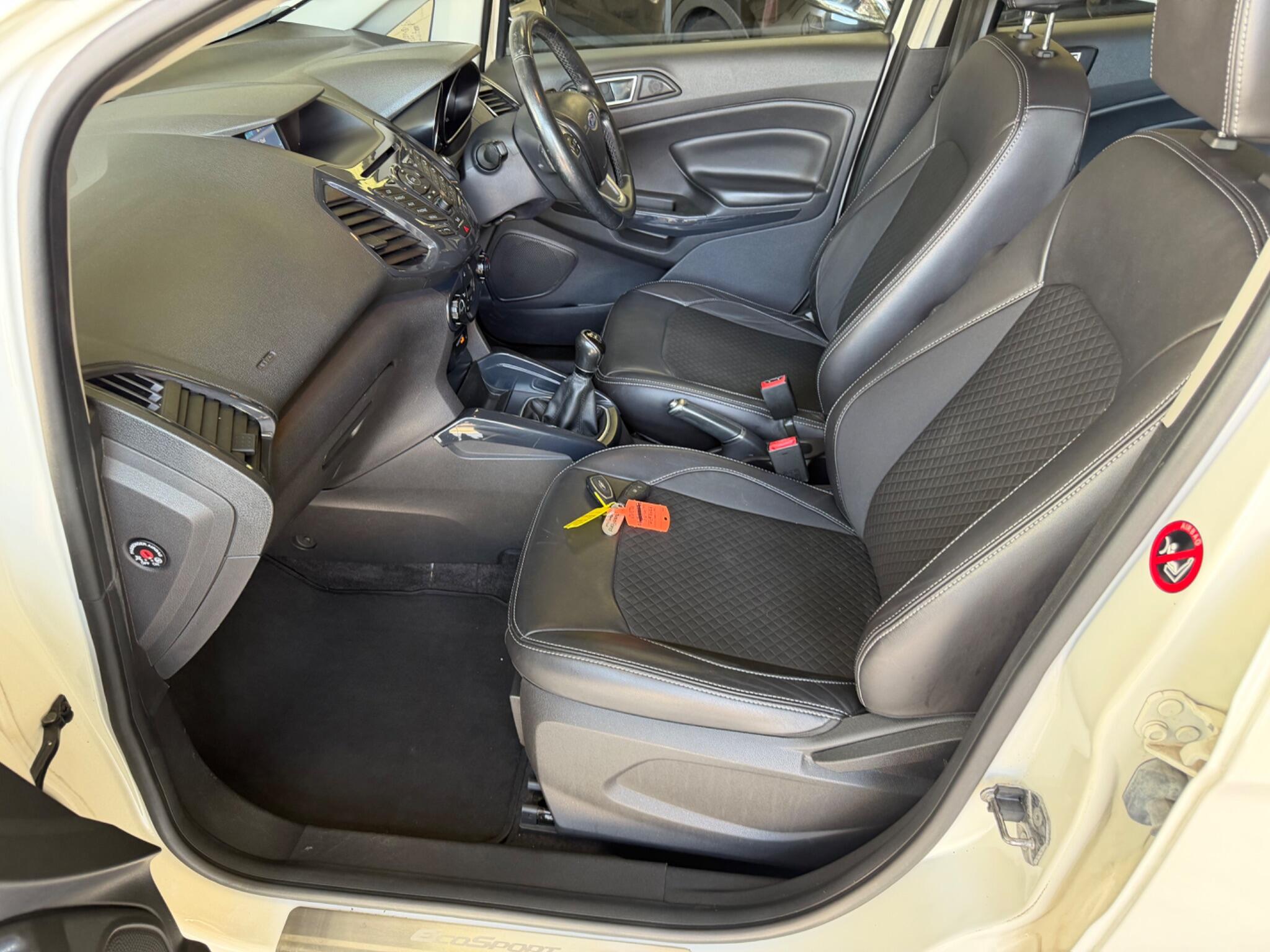 Ford Ecosport view 66