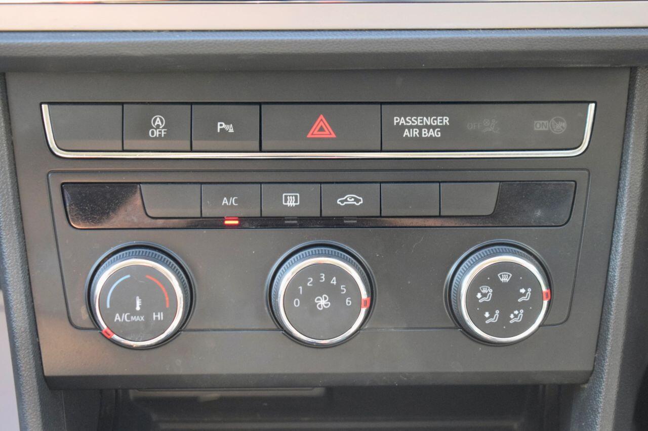 Seat Leon view 45