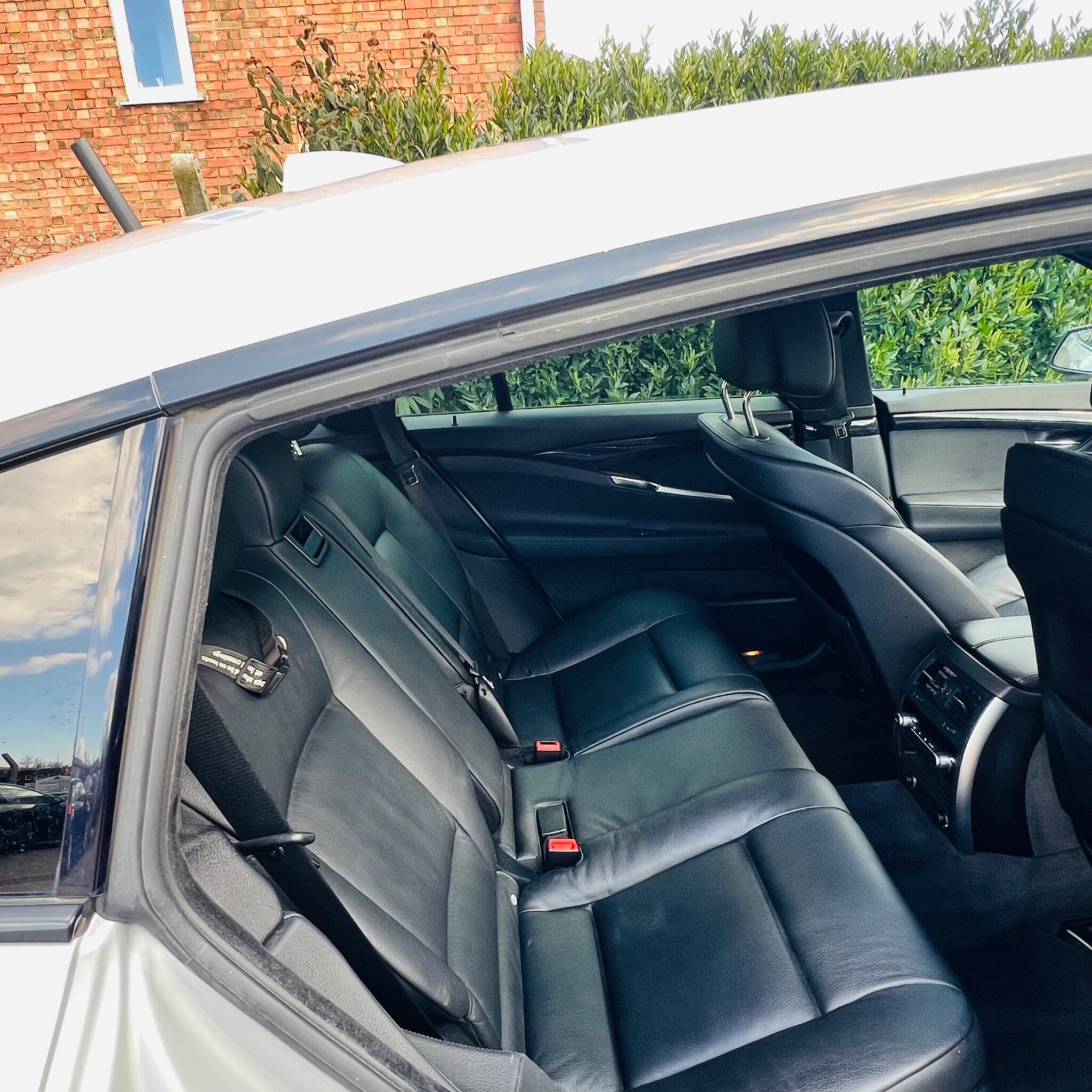 BMW 5 Series view 12