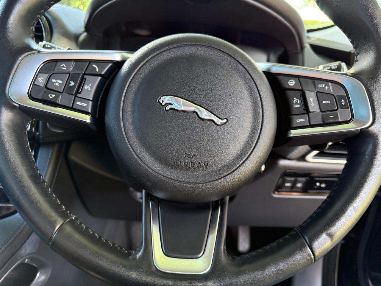 Jaguar F-Pace view 17