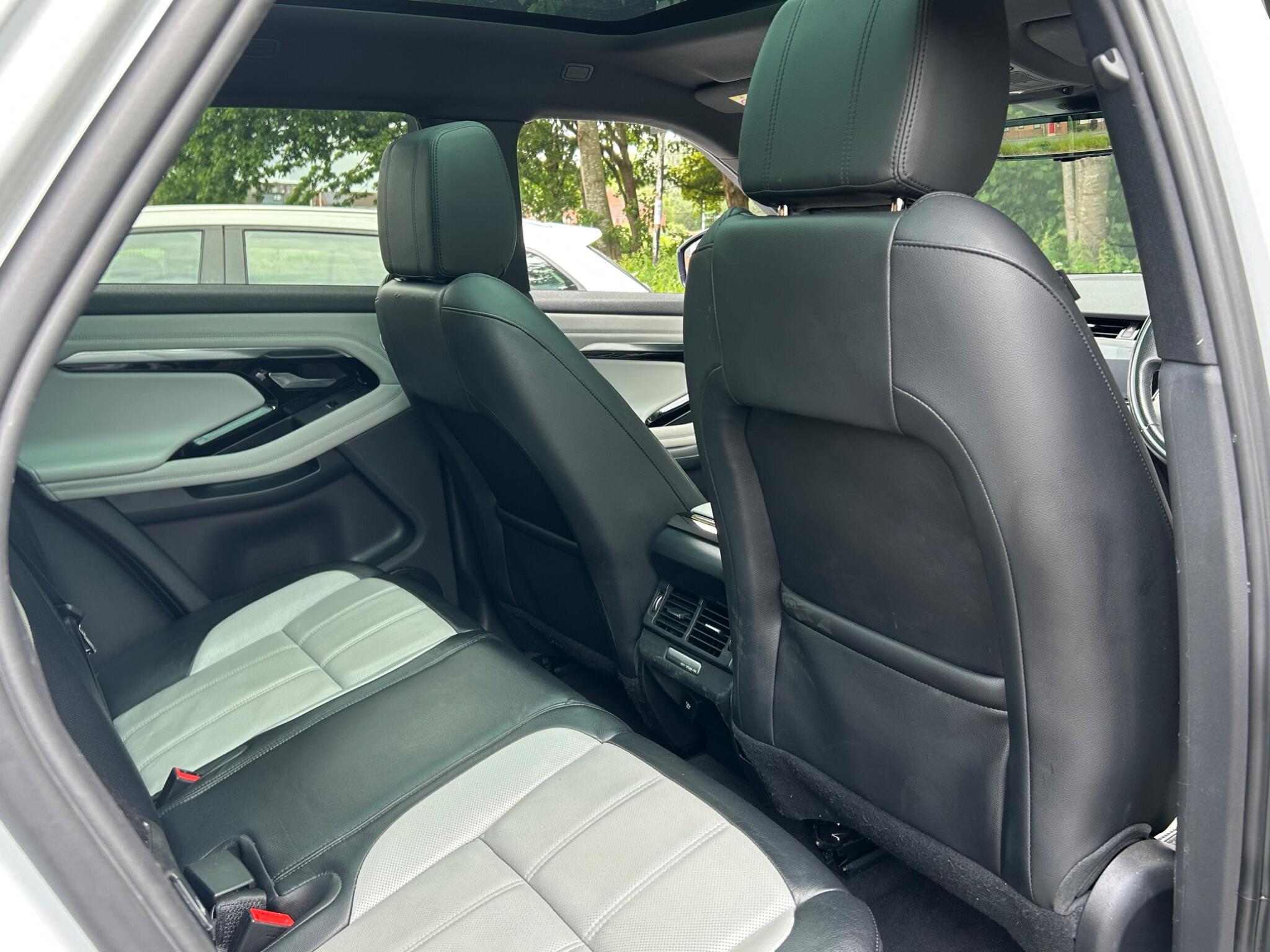 Land Rover Range Rover Evoque view 37