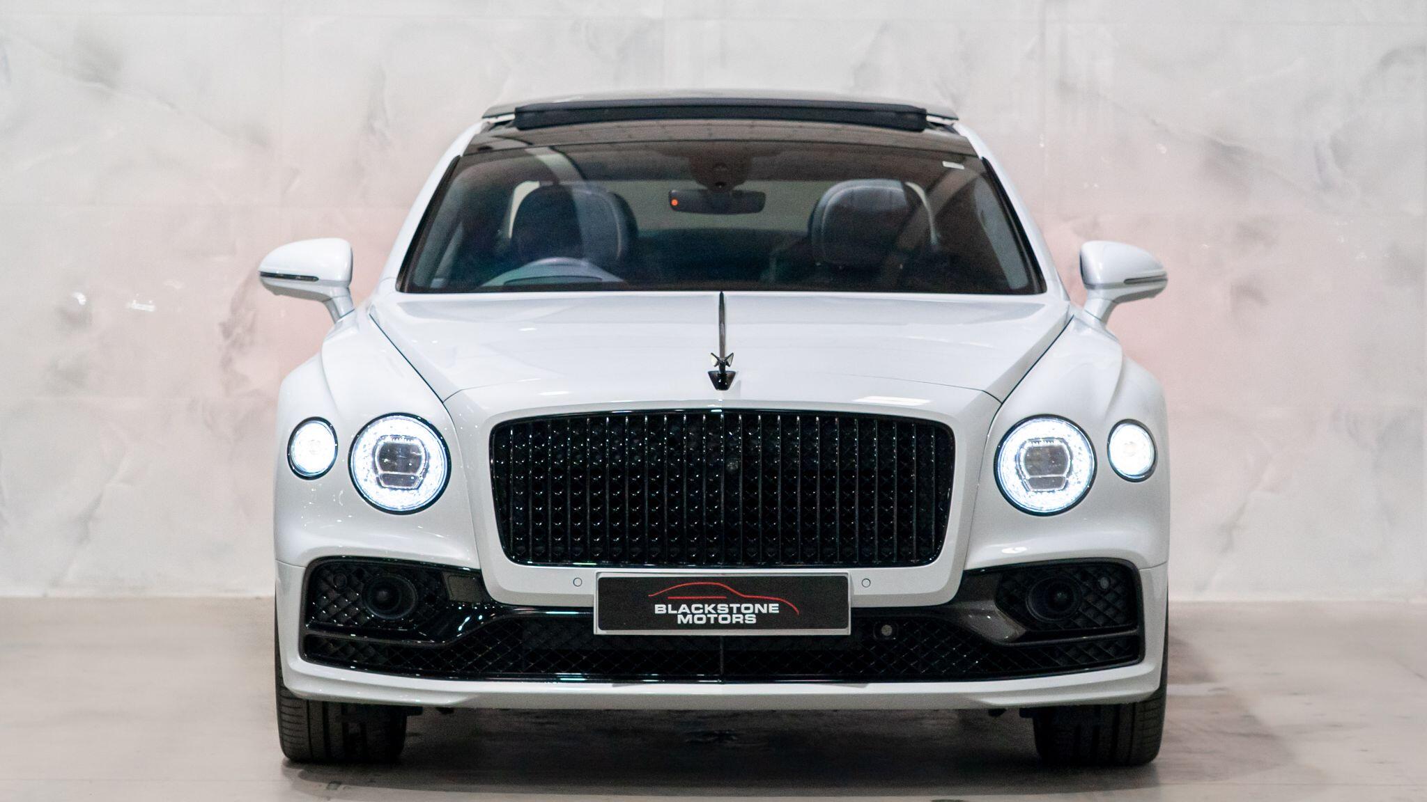 Bentley Flying Spur view 4