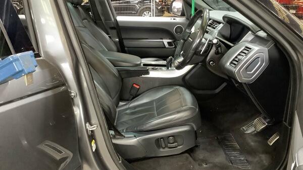 Land Rover Range Rover Sport view 11