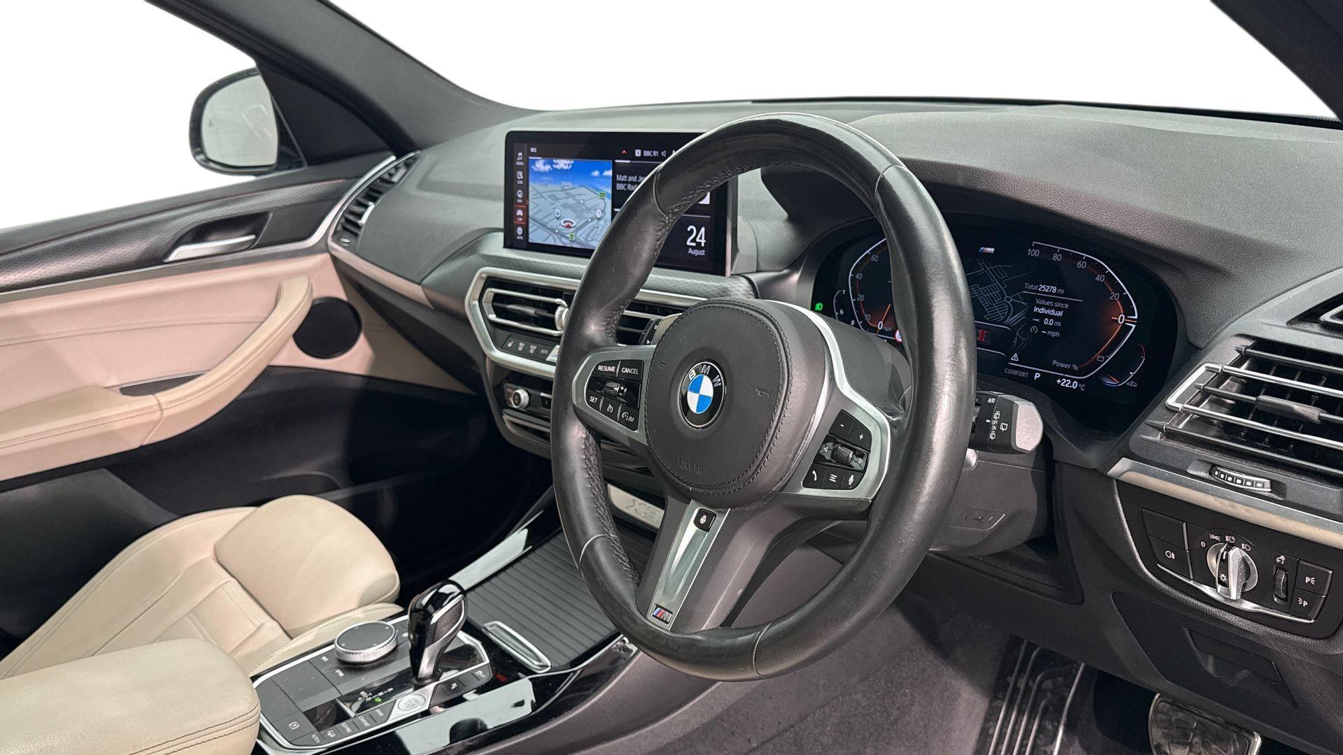 BMW X3 view 6