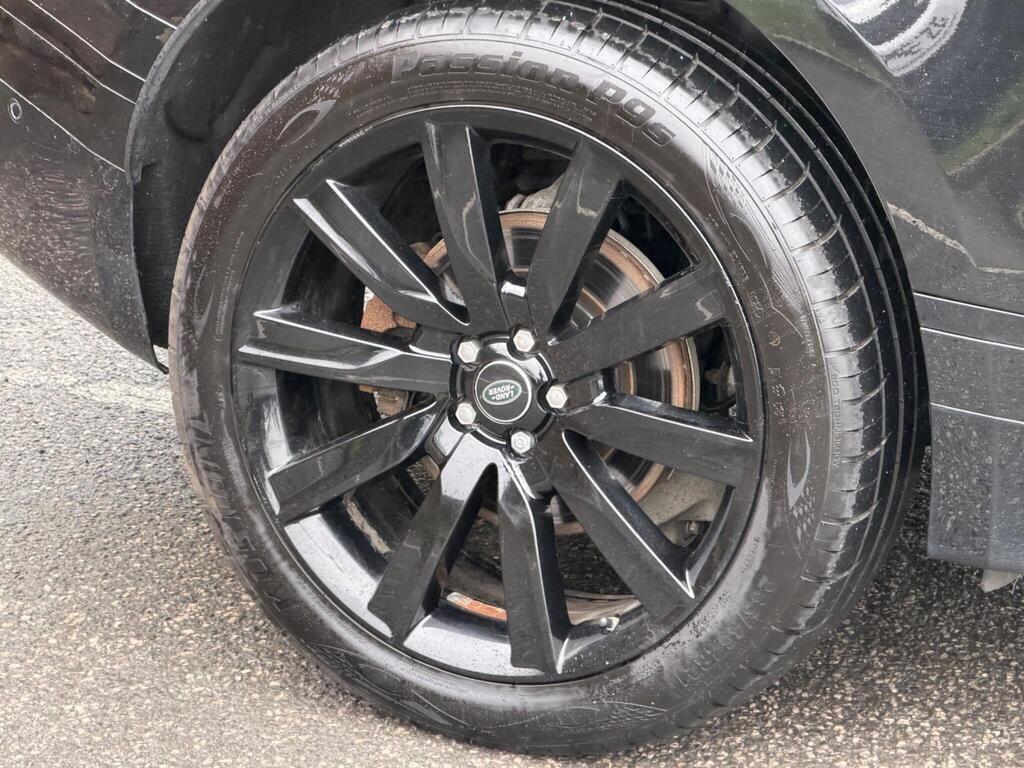 Land Rover Range Rover Velar view 52