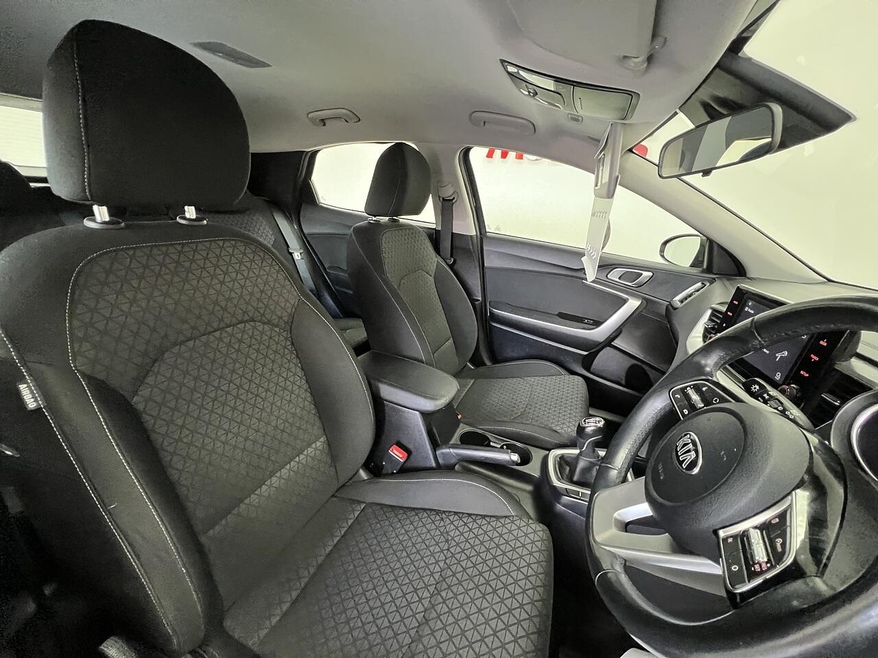 Kia Xceed view 14