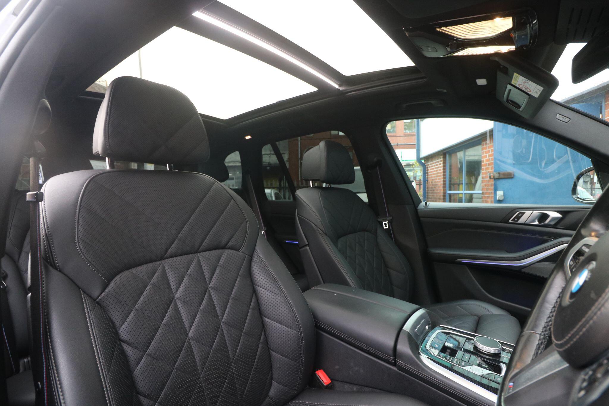 BMW X5 view 9