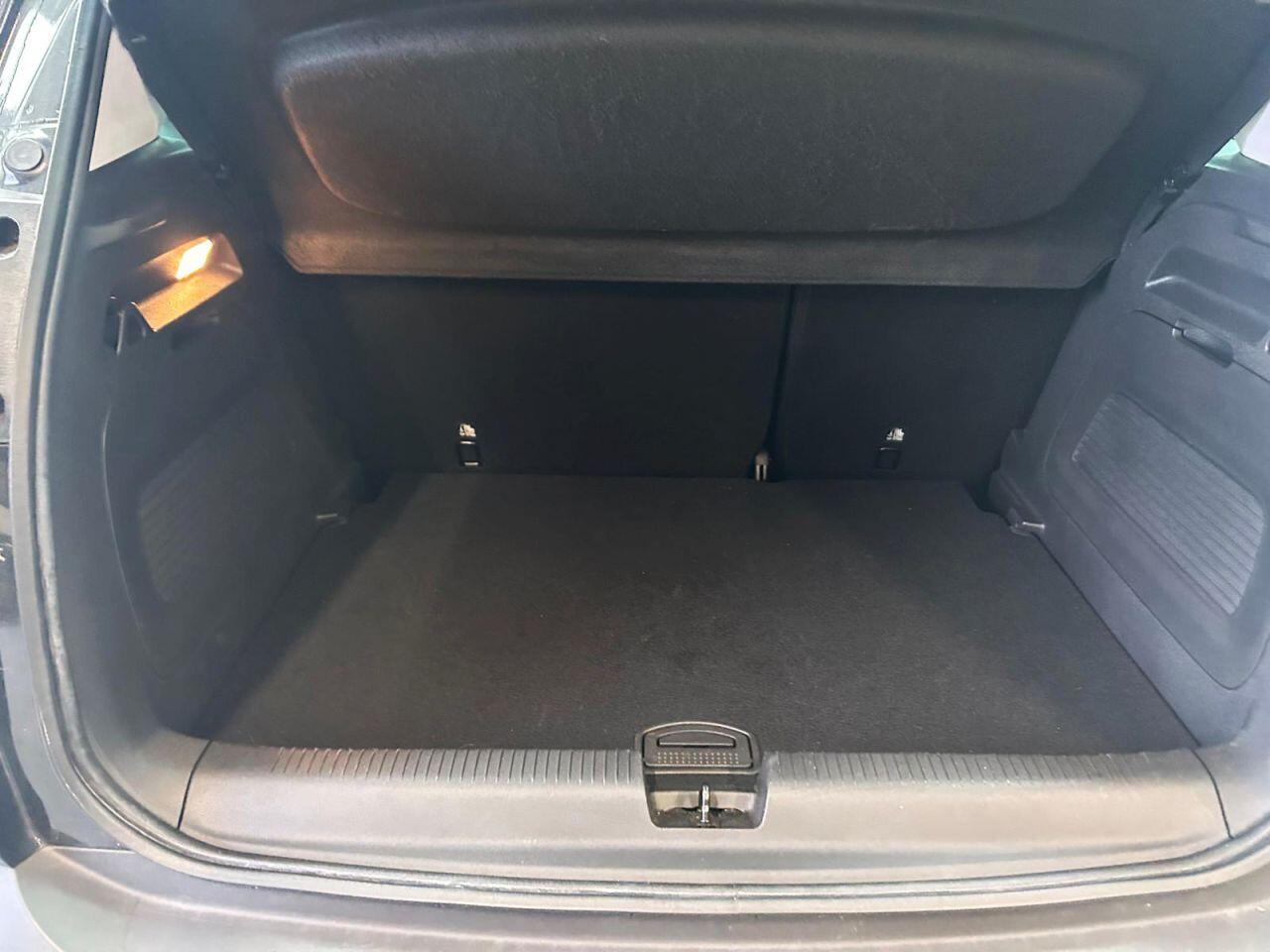 Vauxhall Crossland X view 20