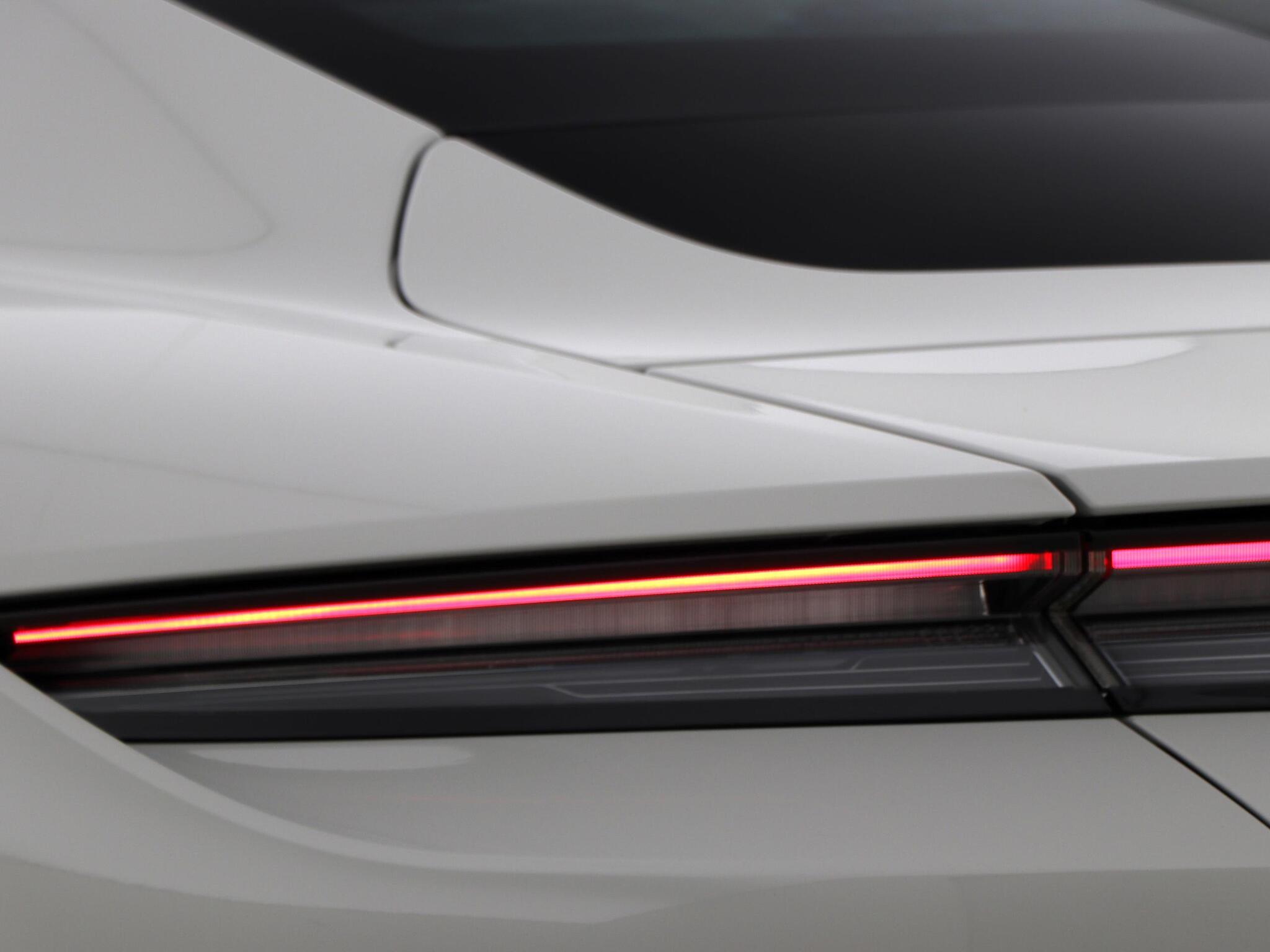 Porsche Taycan view 25