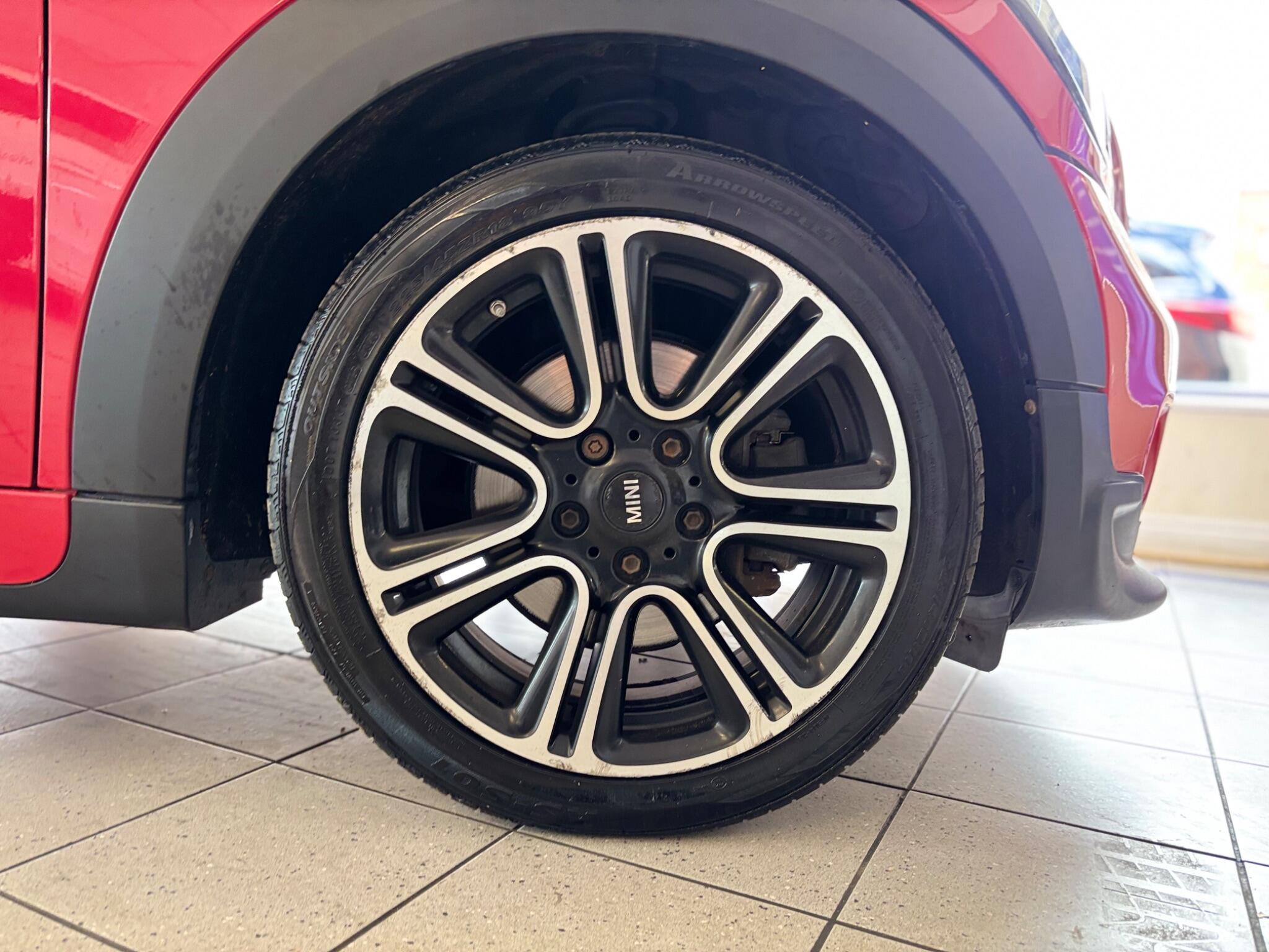 Mini Countryman view 16
