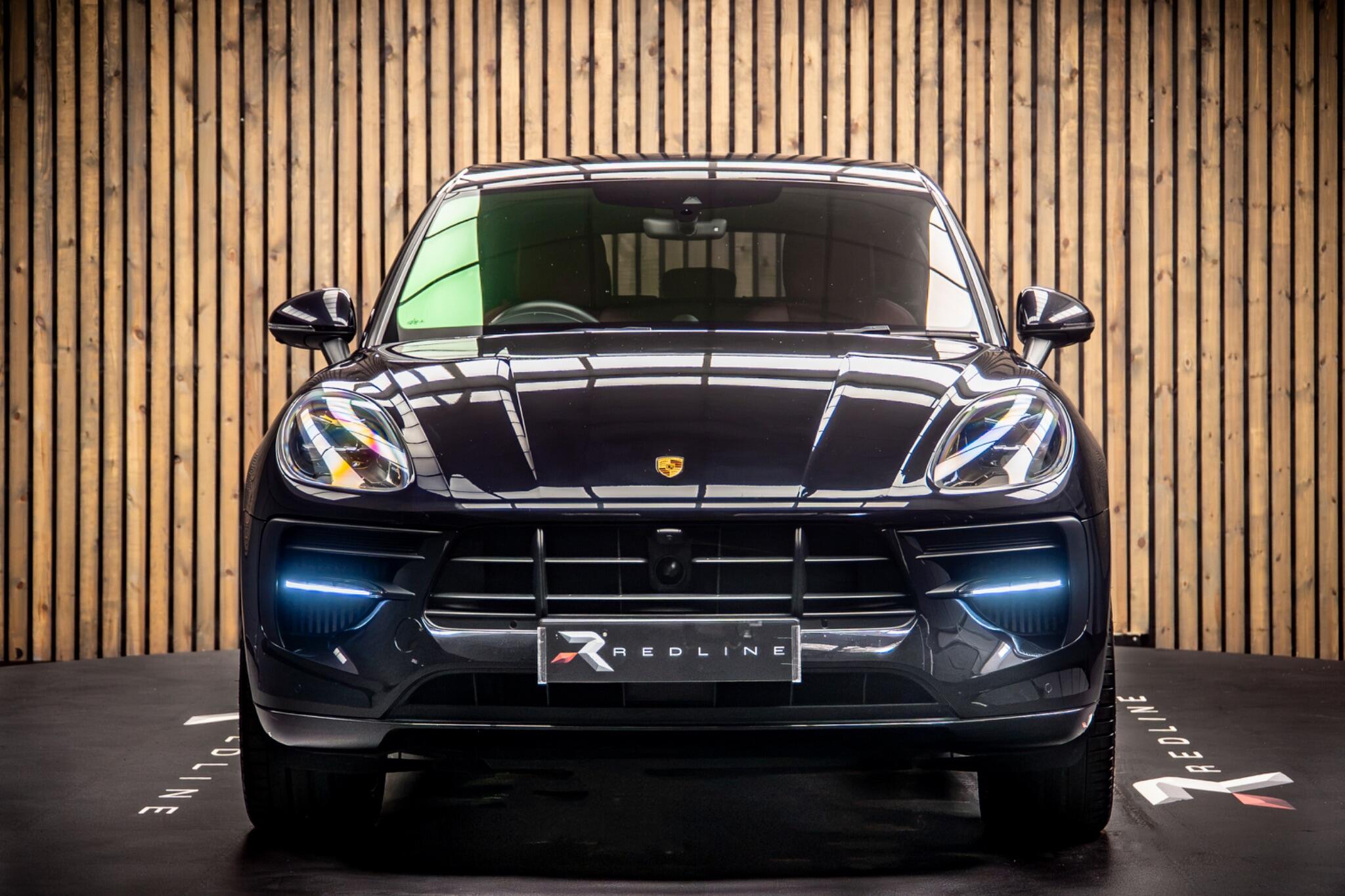 Porsche Macan view 5