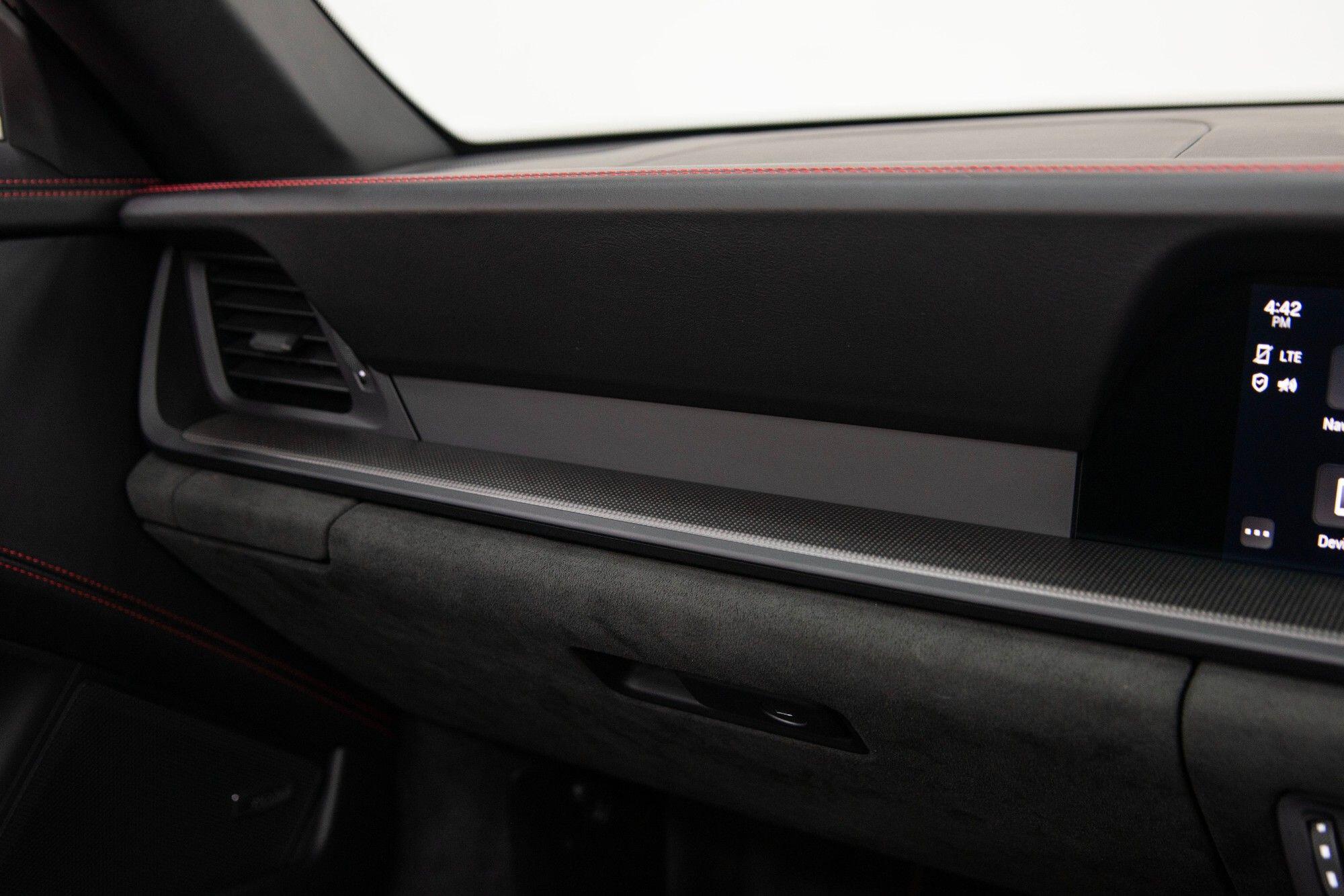 Porsche 911 view 43