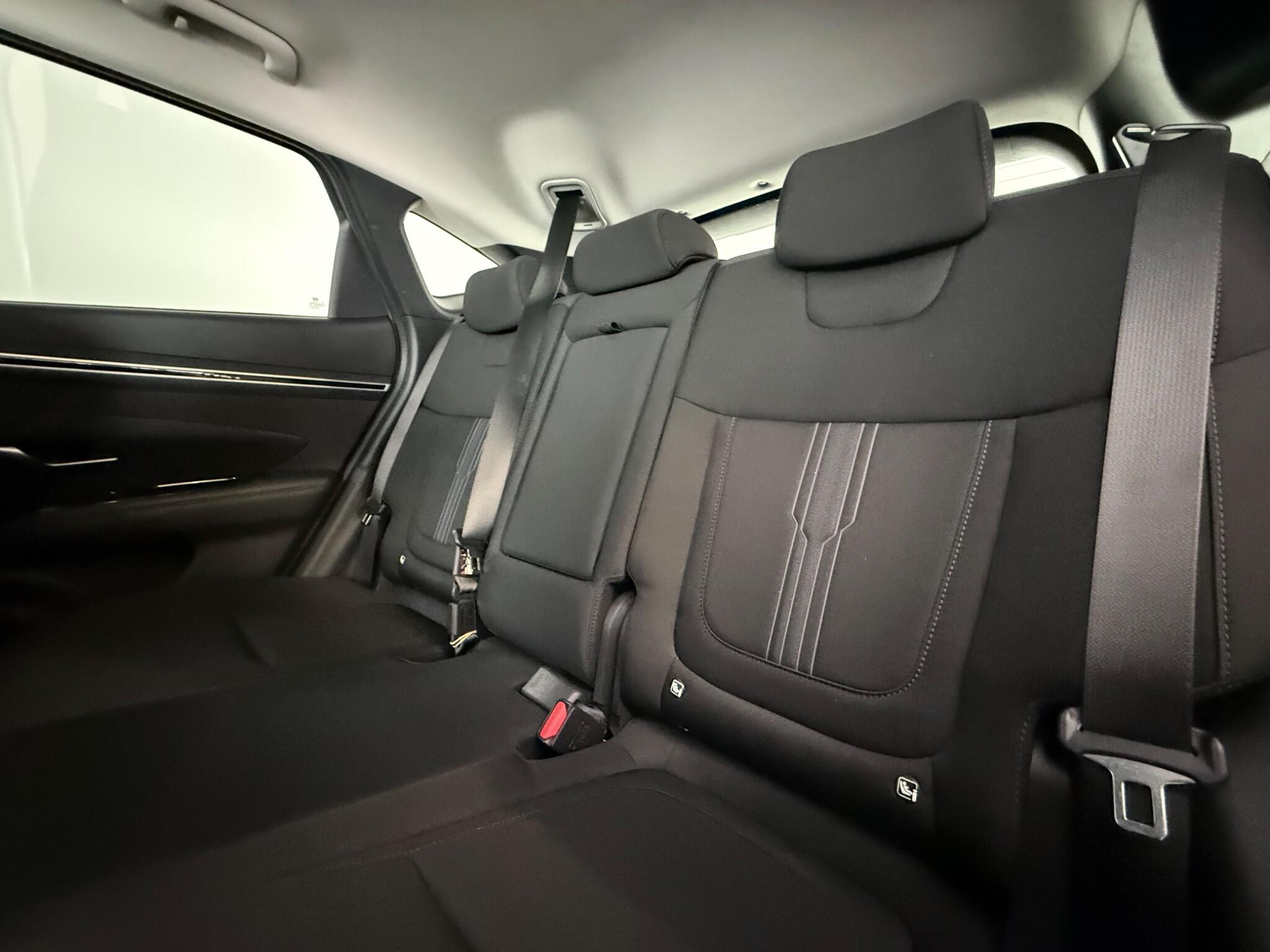 Hyundai Tucson view 32