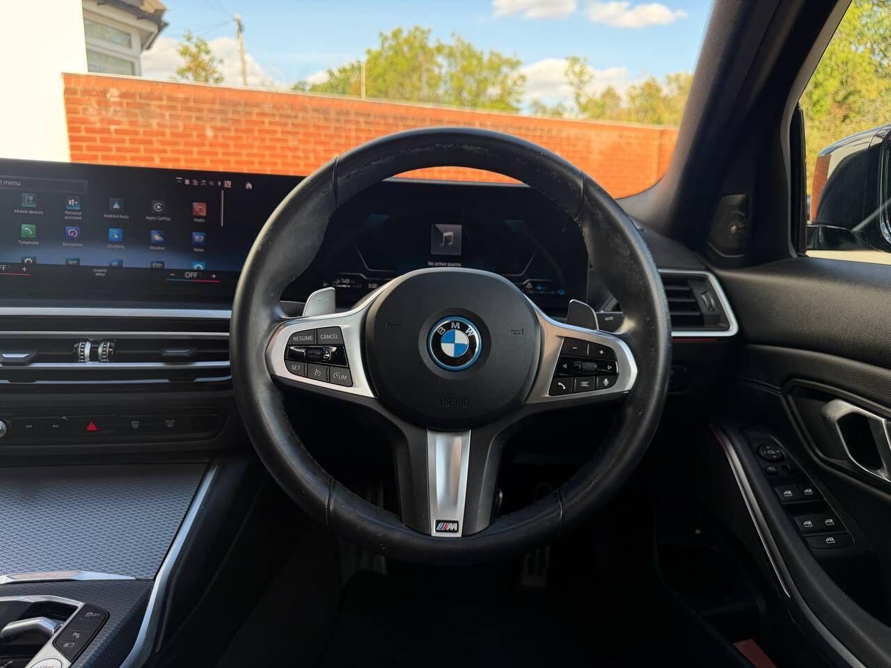 BMW 3 Series view 29
