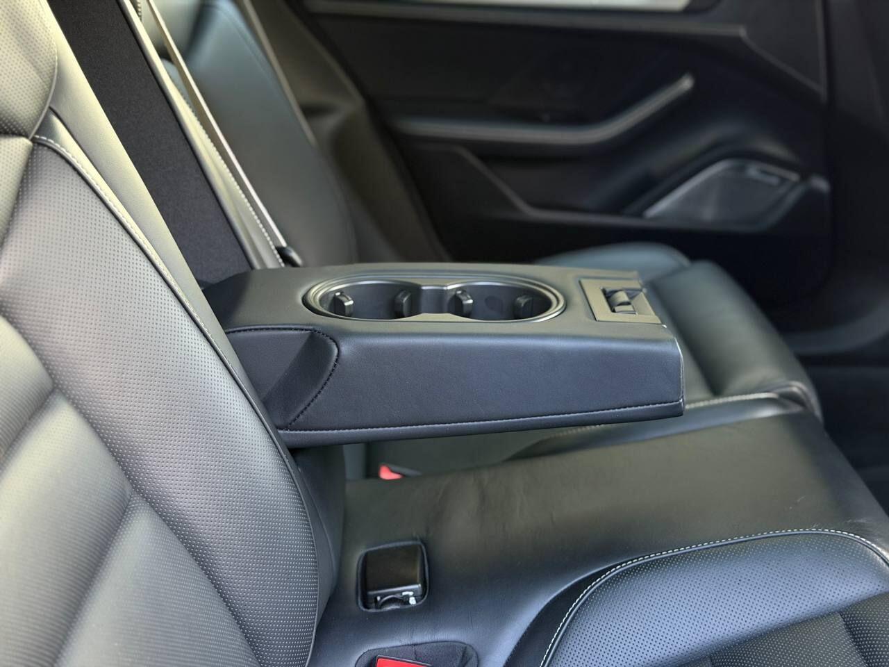 Porsche Taycan view 21