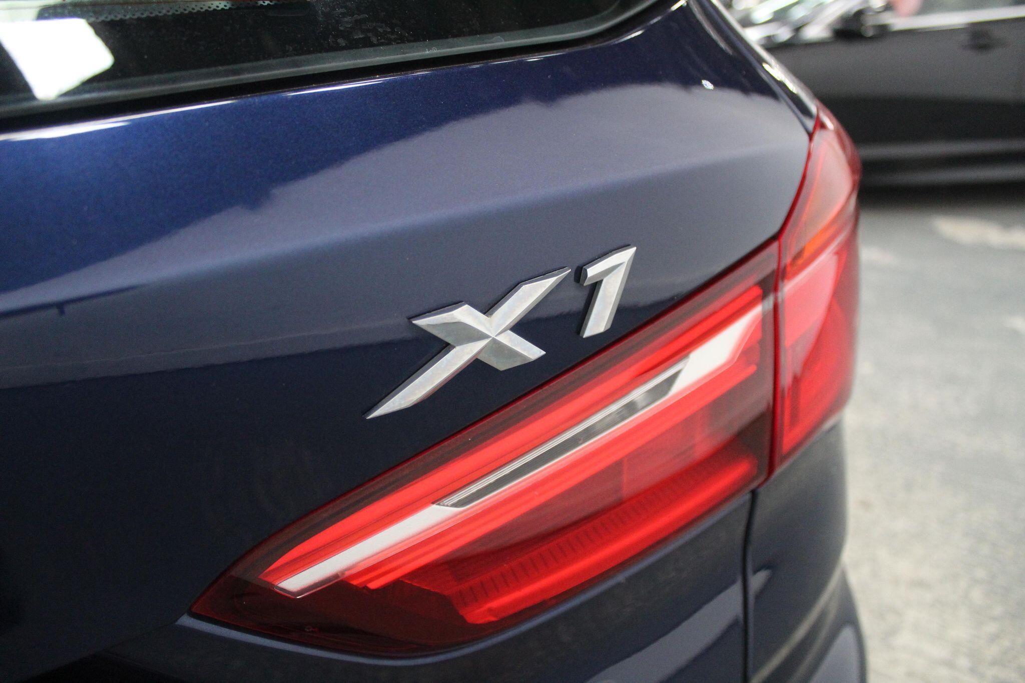 BMW X1 view 18