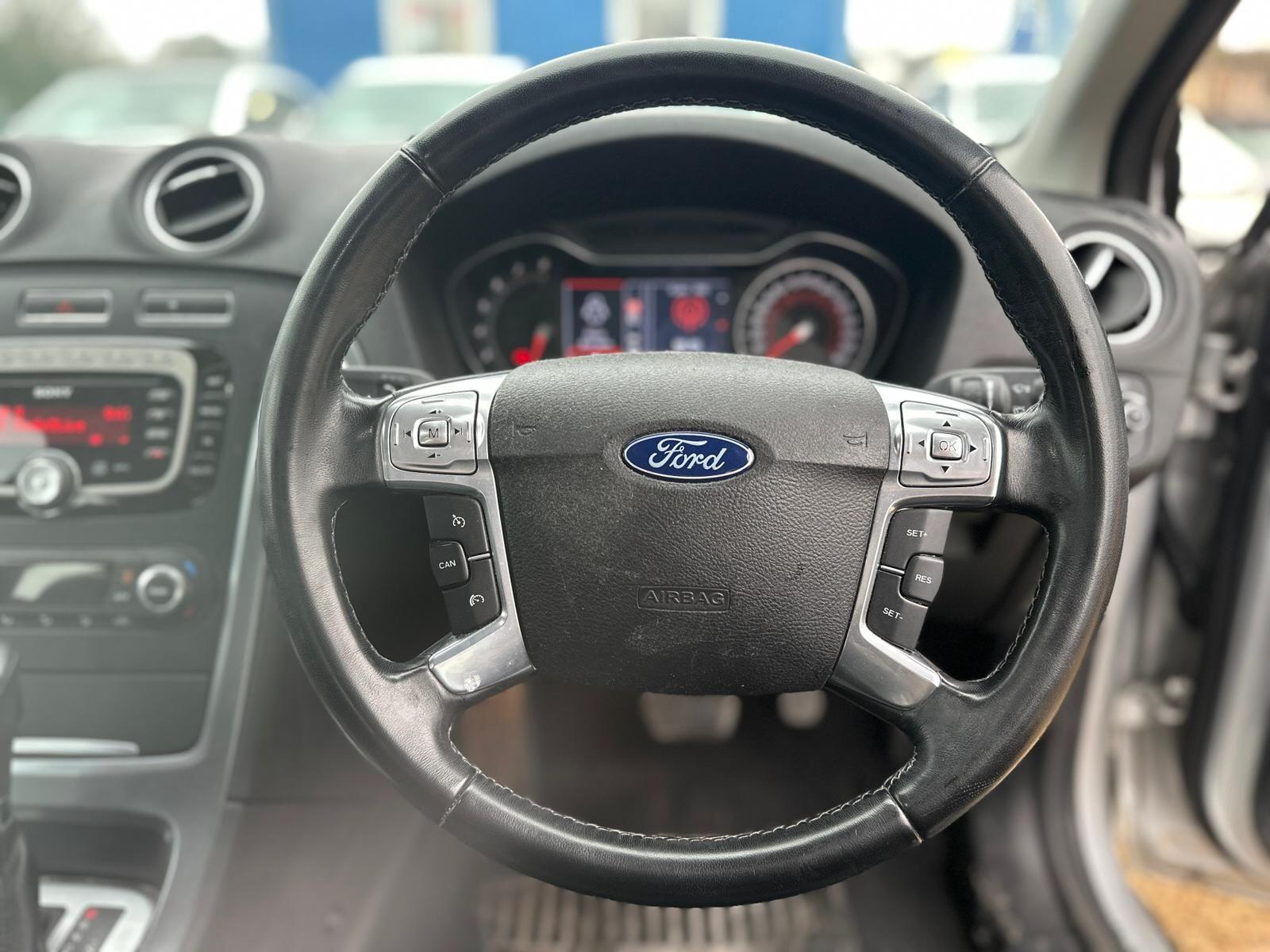 Ford Mondeo view 15